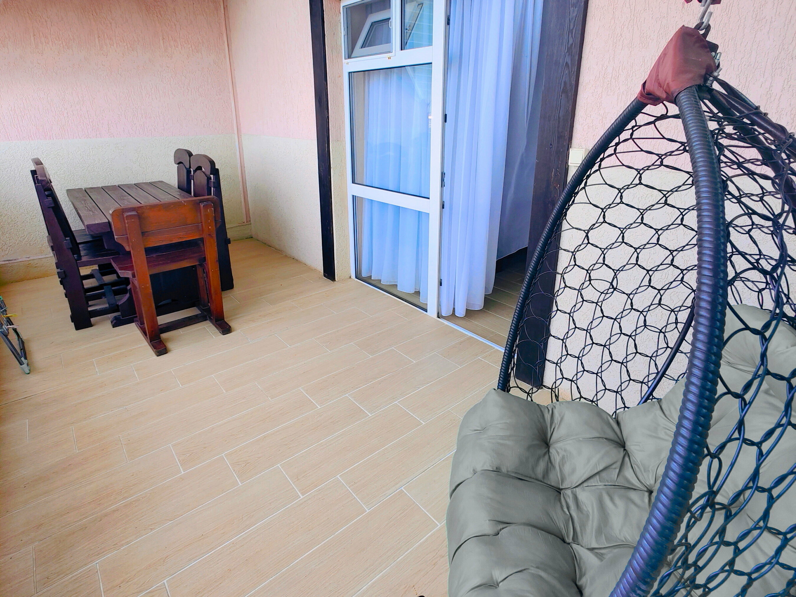 2х комнатные 7ми местные Апартаменты с мини-кухней, террасой и панорамным видом на море