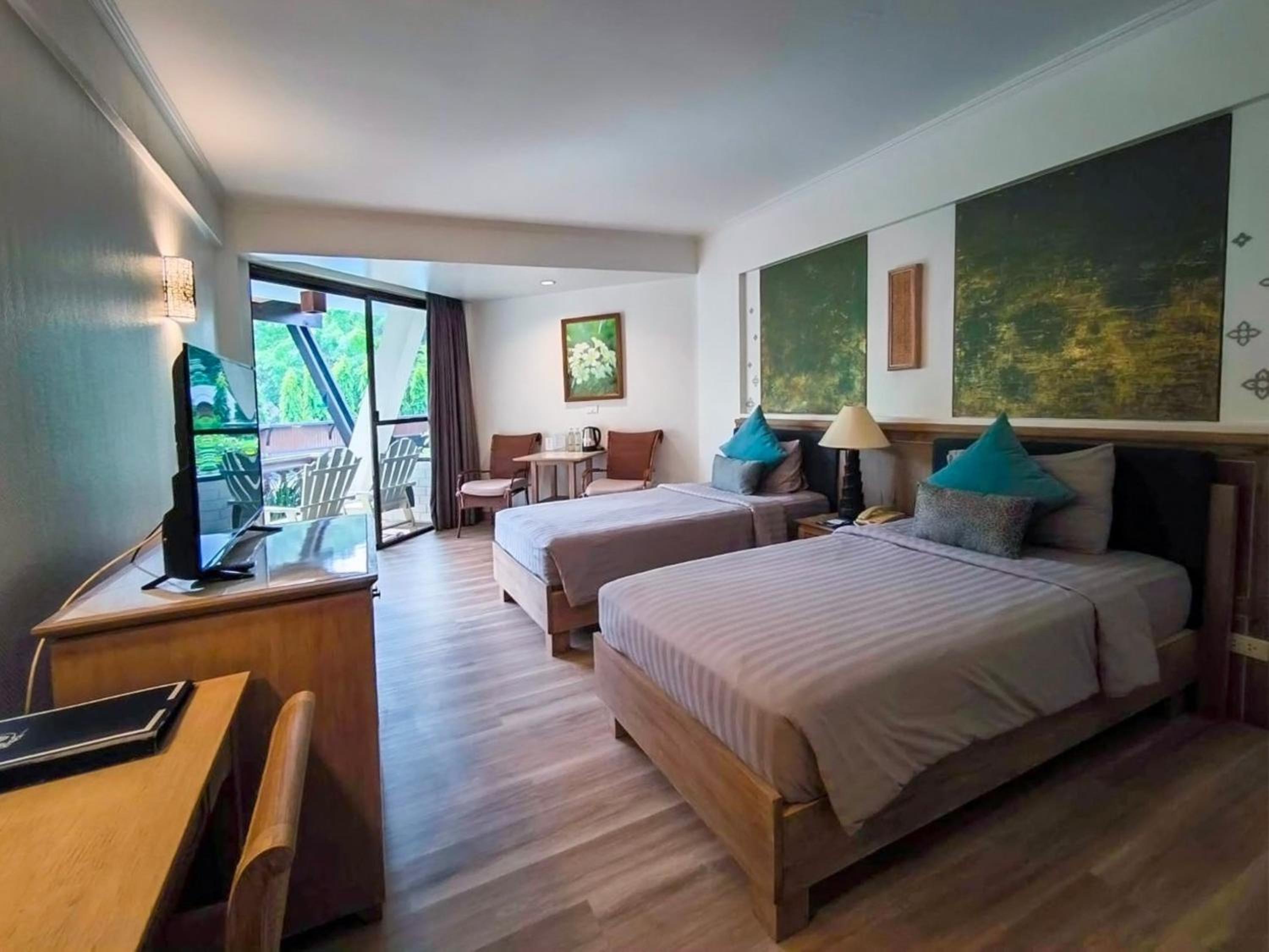 Deluxe Double or Twin Room