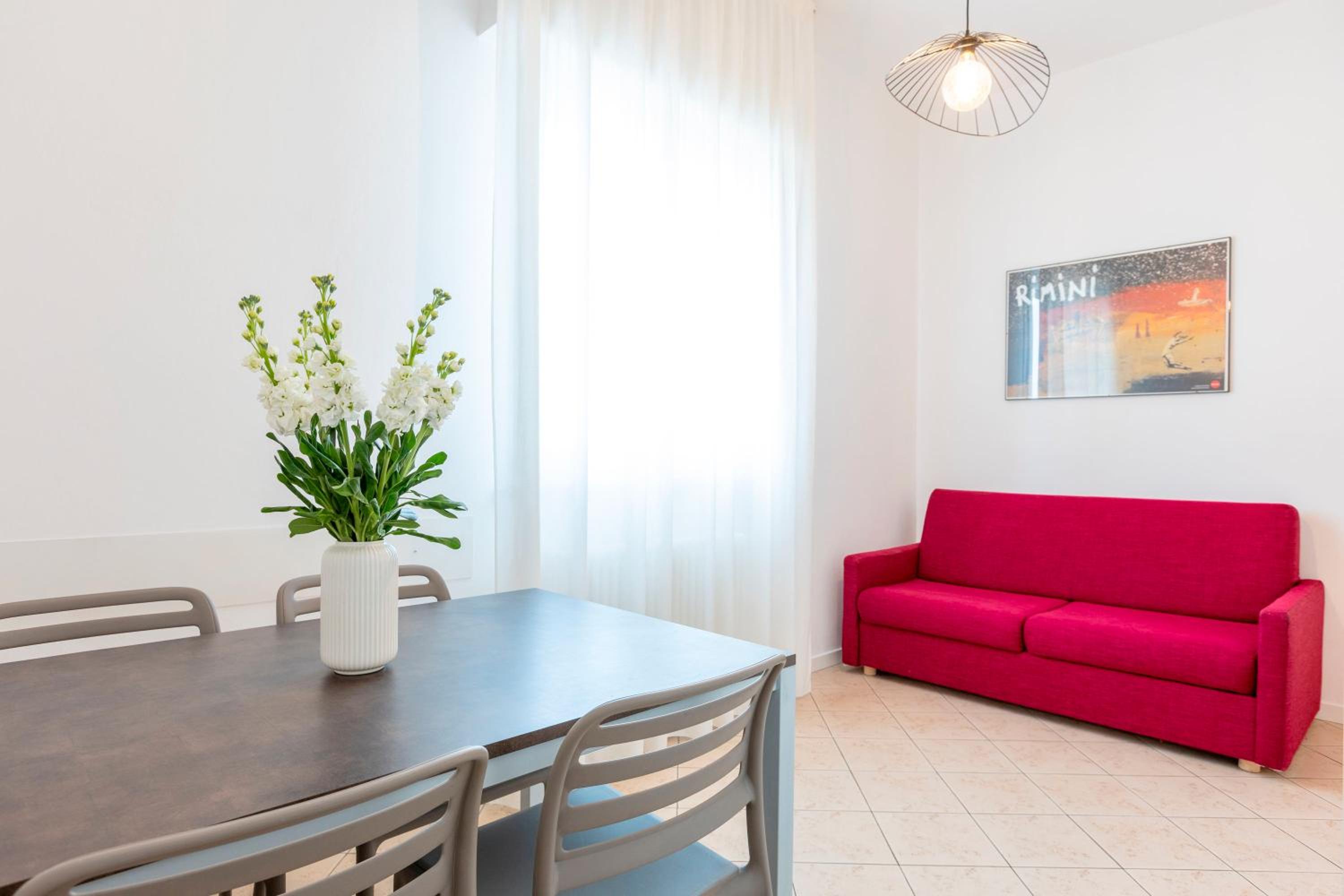 Classic One-Bedroom Apartment with King Bed