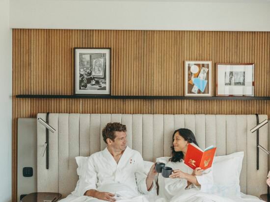 Signature Terrace With Eiffel Tower View