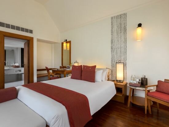 Deluxe Garden View King