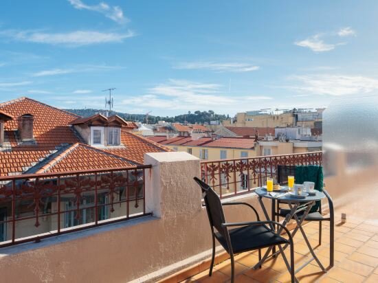 Deluxe Room With Terrace