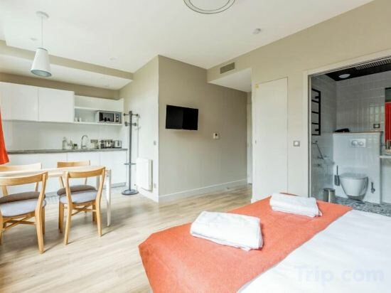 Superior Suite - Courtyard View