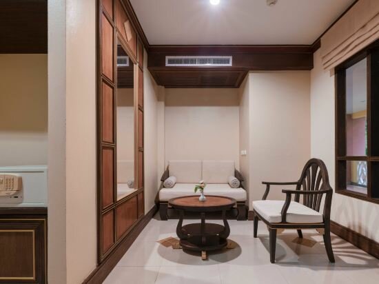 Suite Twin Room With Pool View