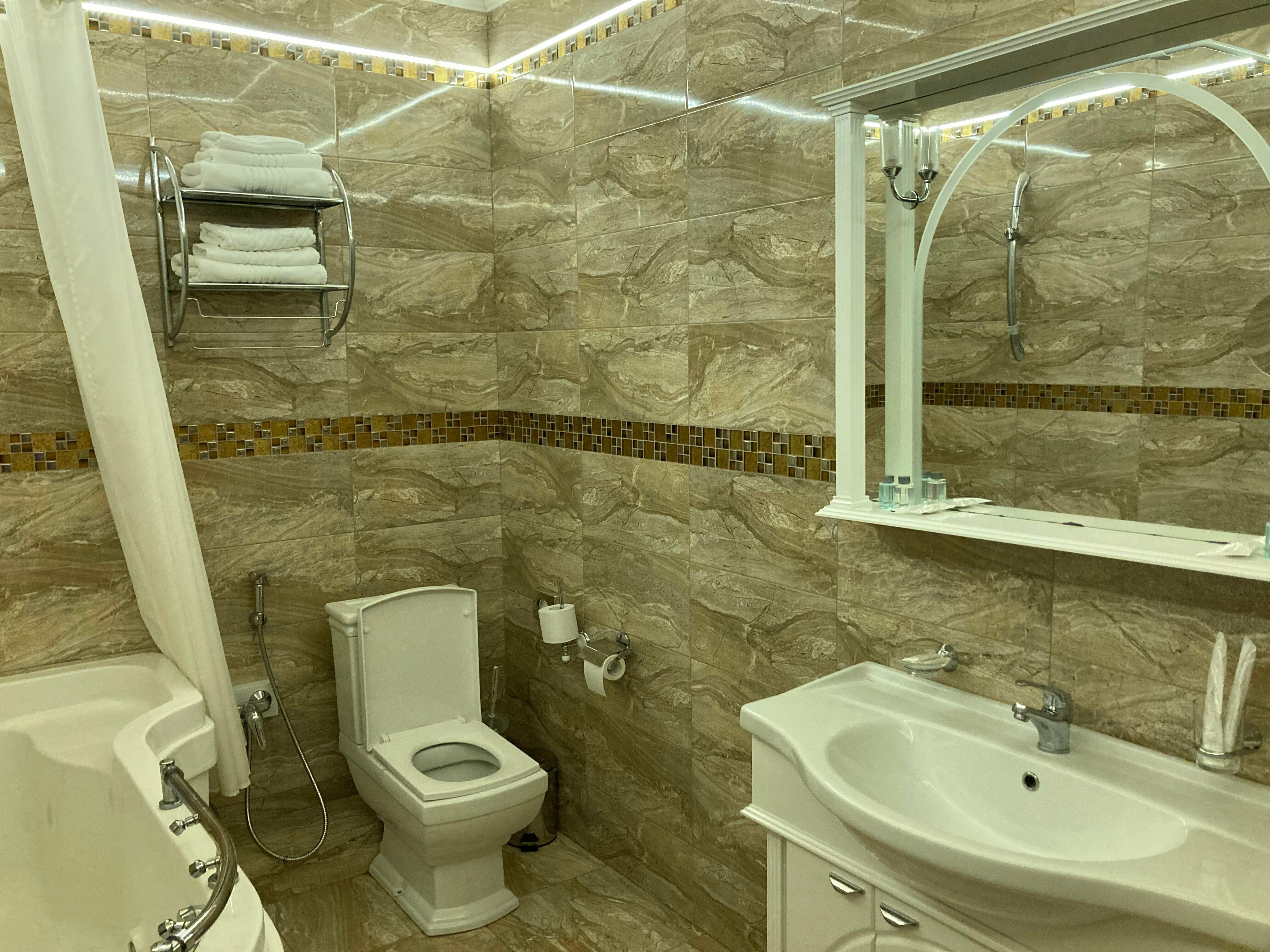 Люкс с гидромассажной ванной