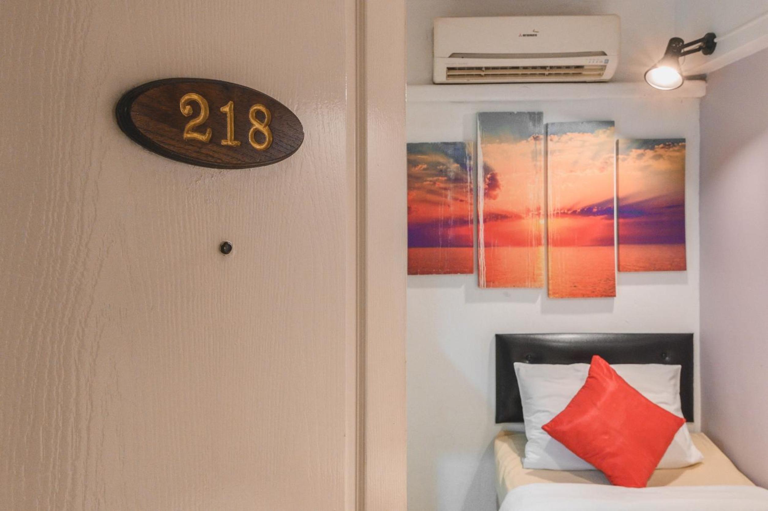 Single Room with Private Bathroom