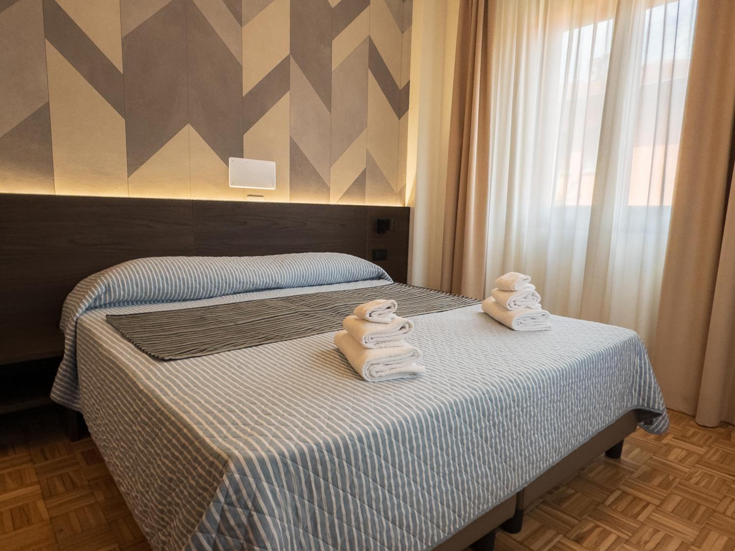 Deluxe Single Room