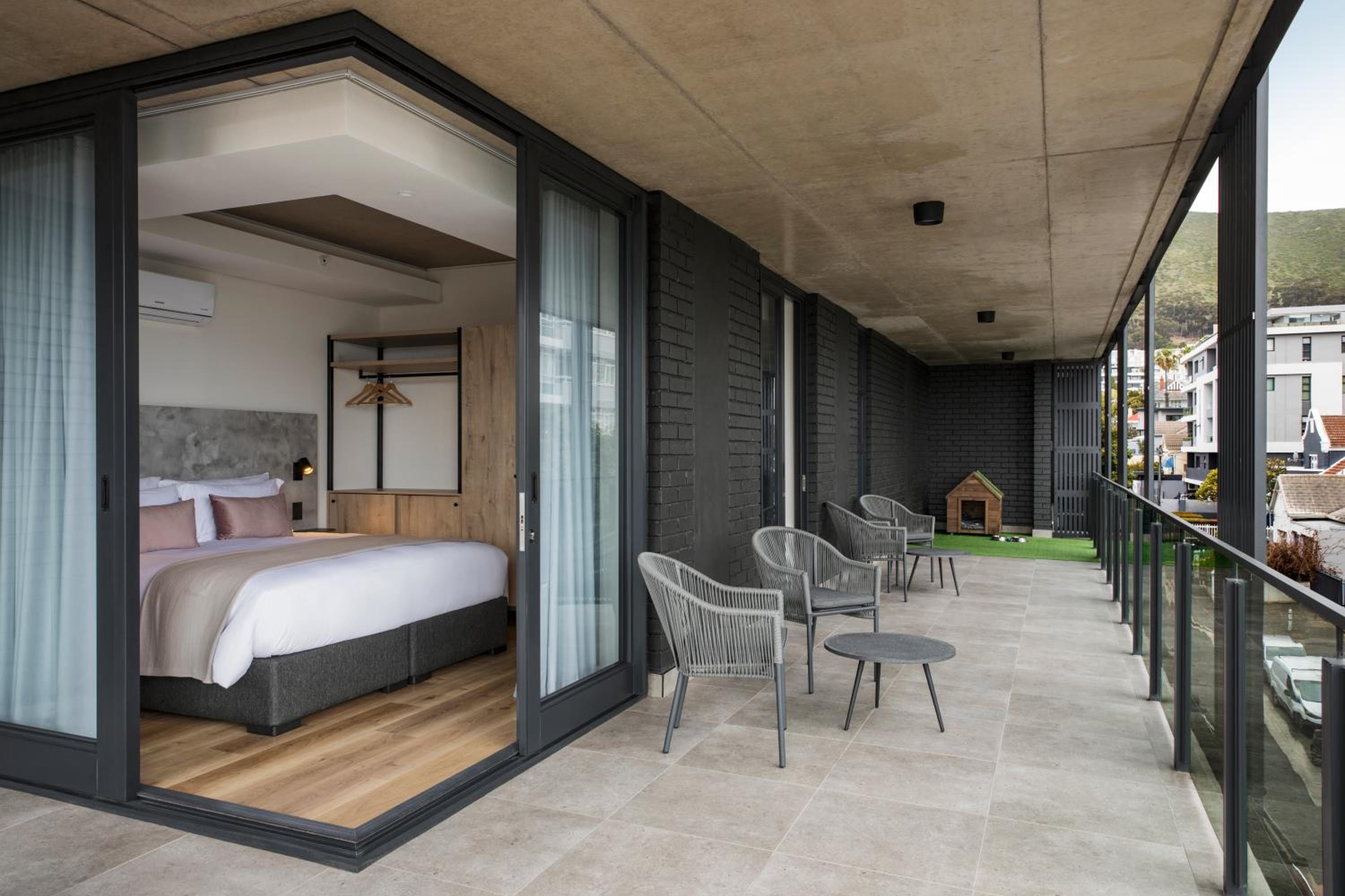 The Home Ultra Pooch Pad