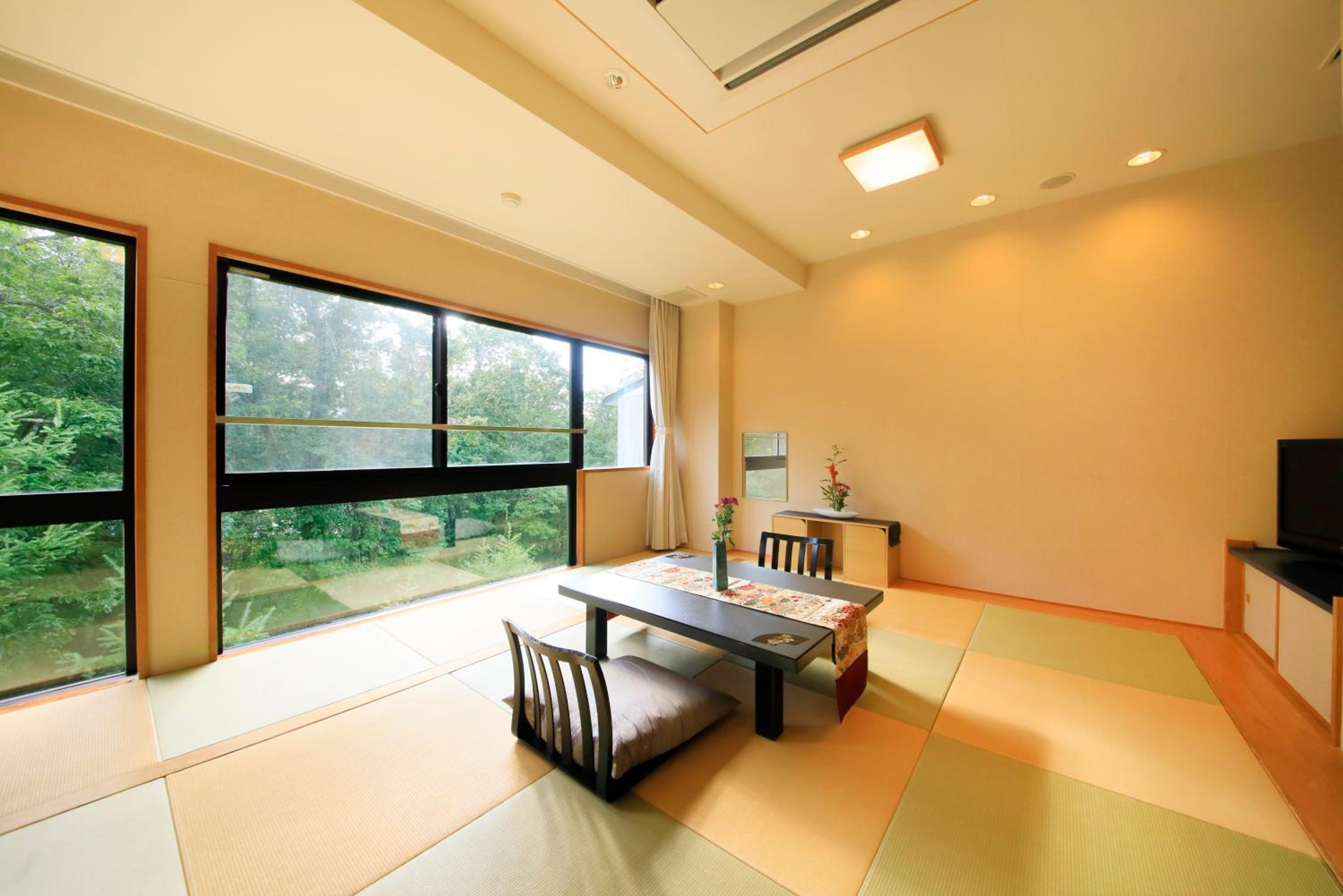 Japanese-Style Standard Room with View Bath