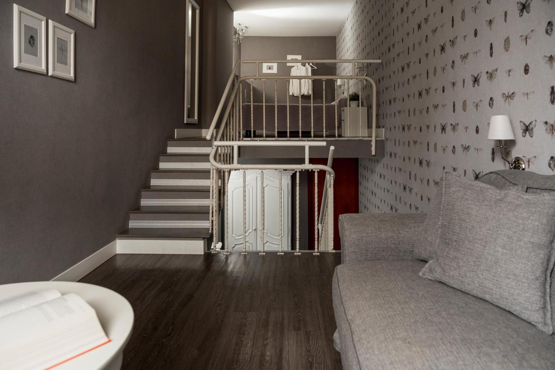 Loft - Split Level (2 Adults)