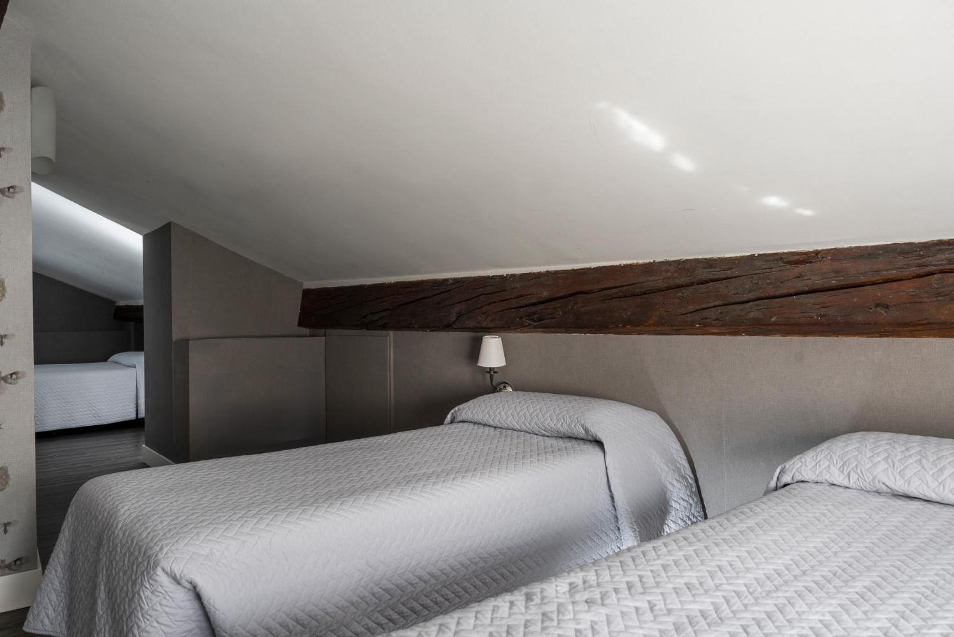 Loft with Patio View (4 Adults)