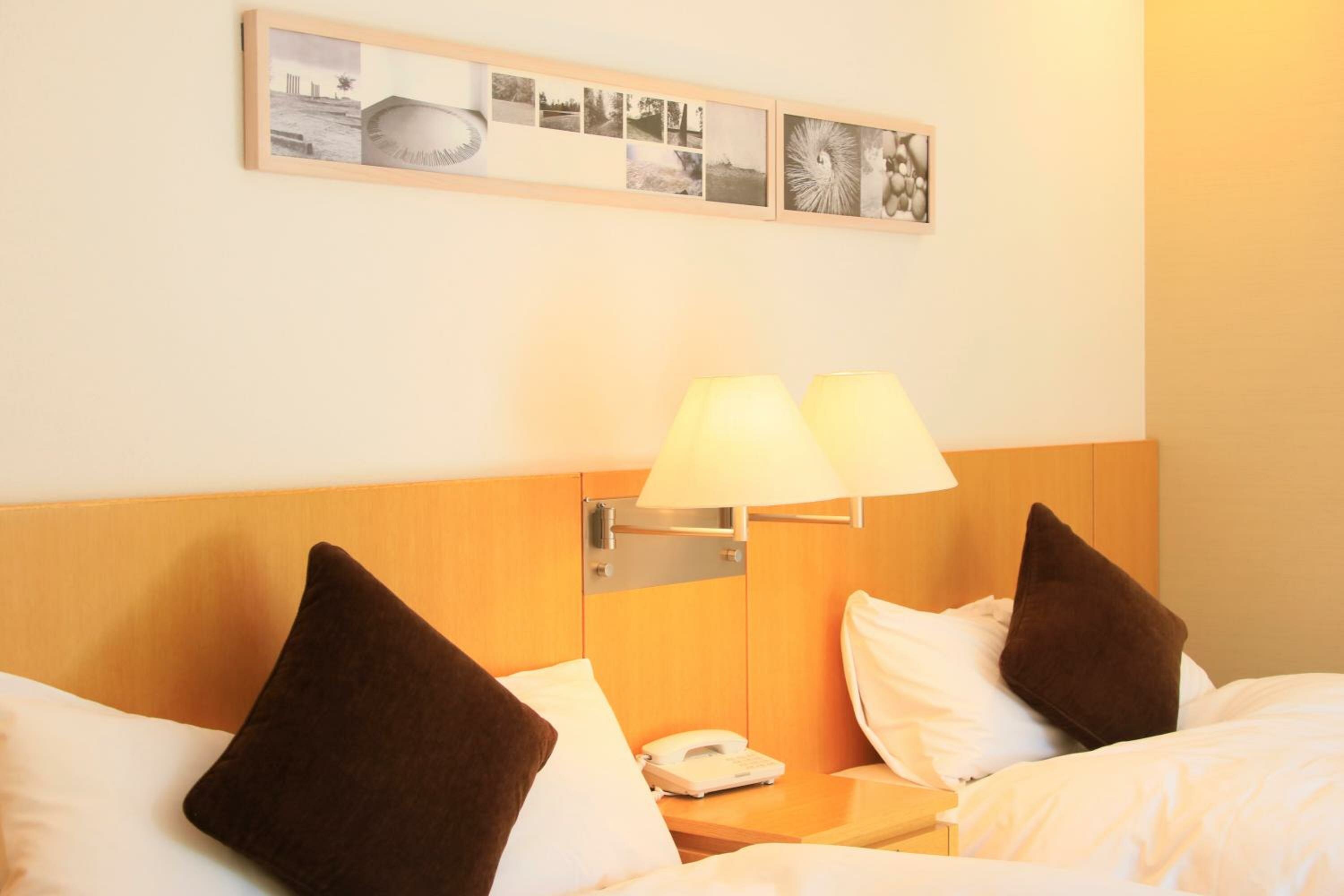 Twin Room with View Bath