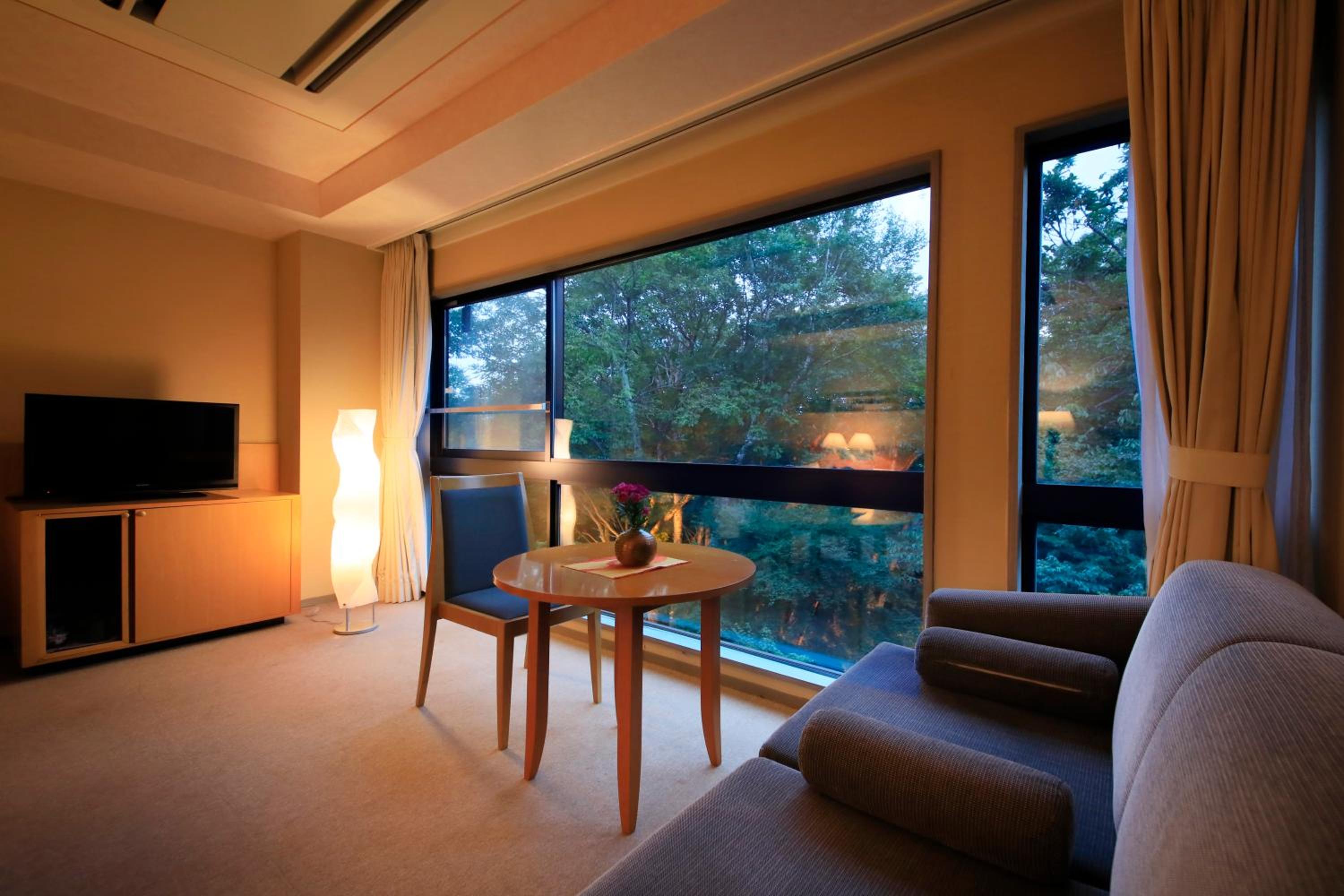 Twin Room with View Bath