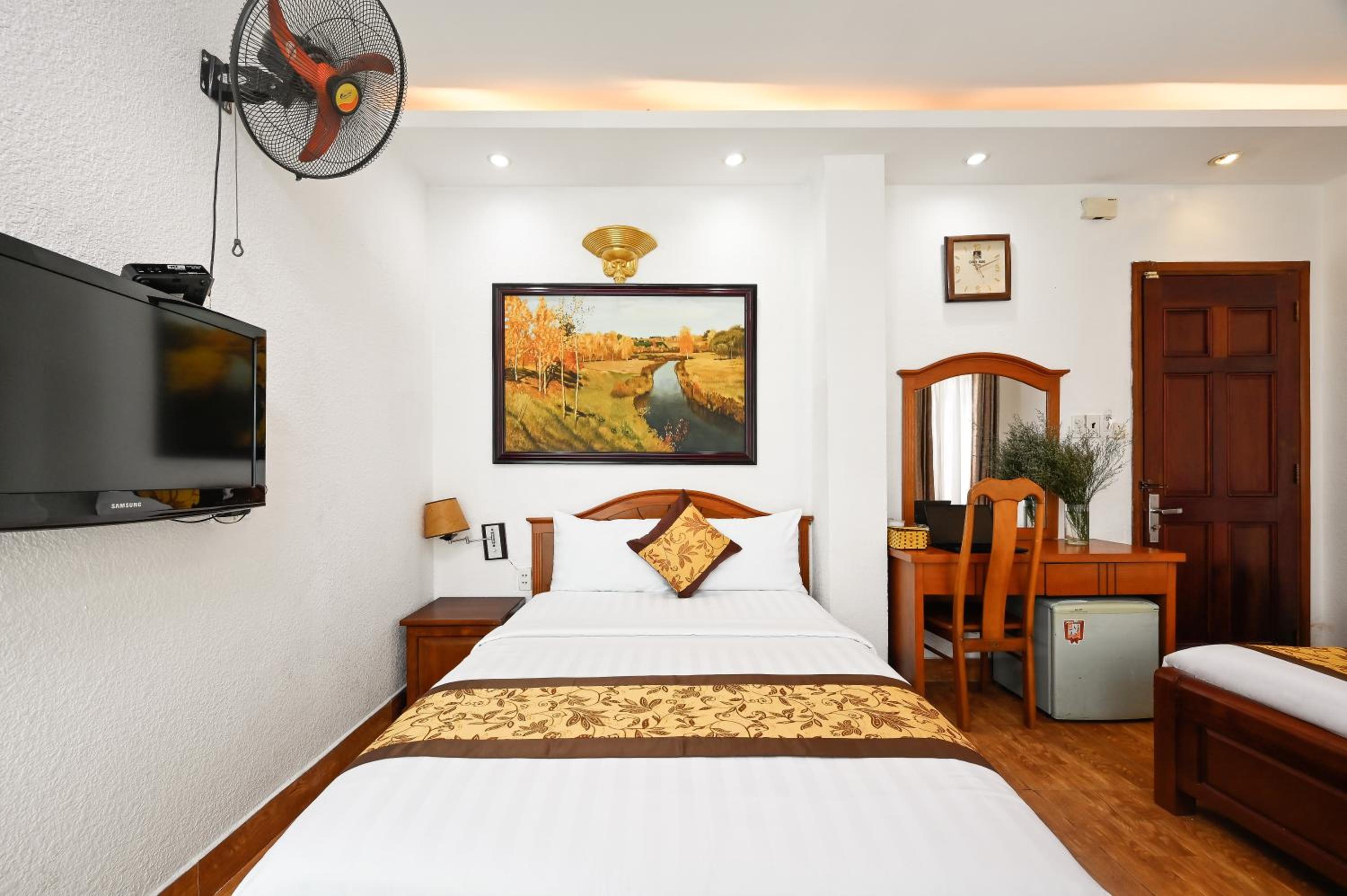 Deluxe Family Room