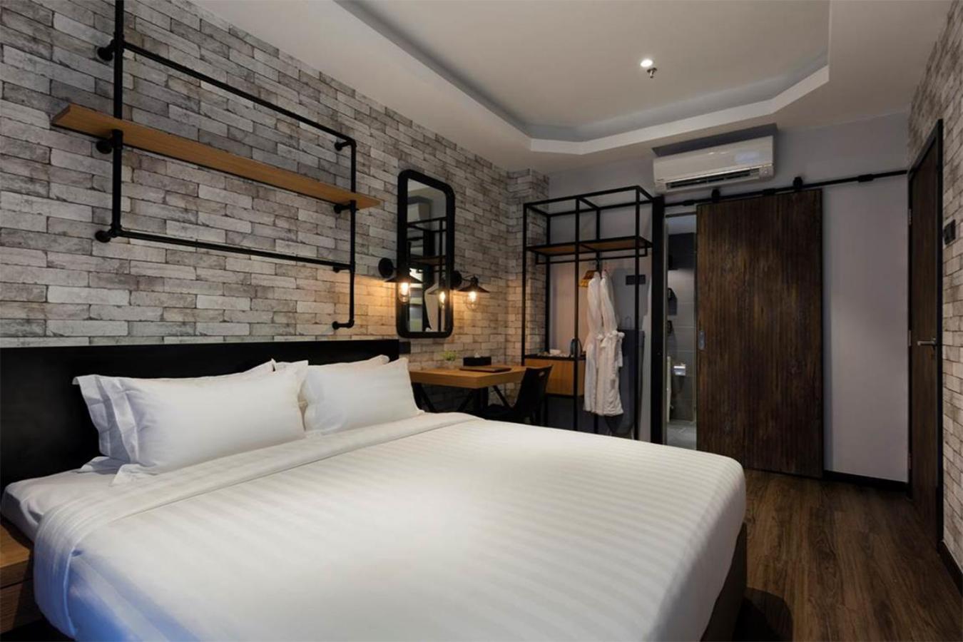 The Classic Suite