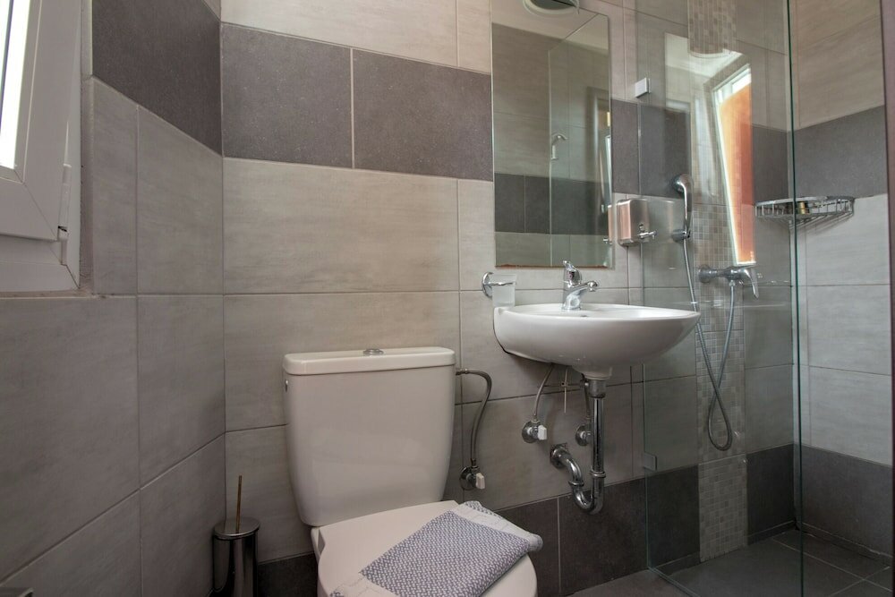 Basic Double Room