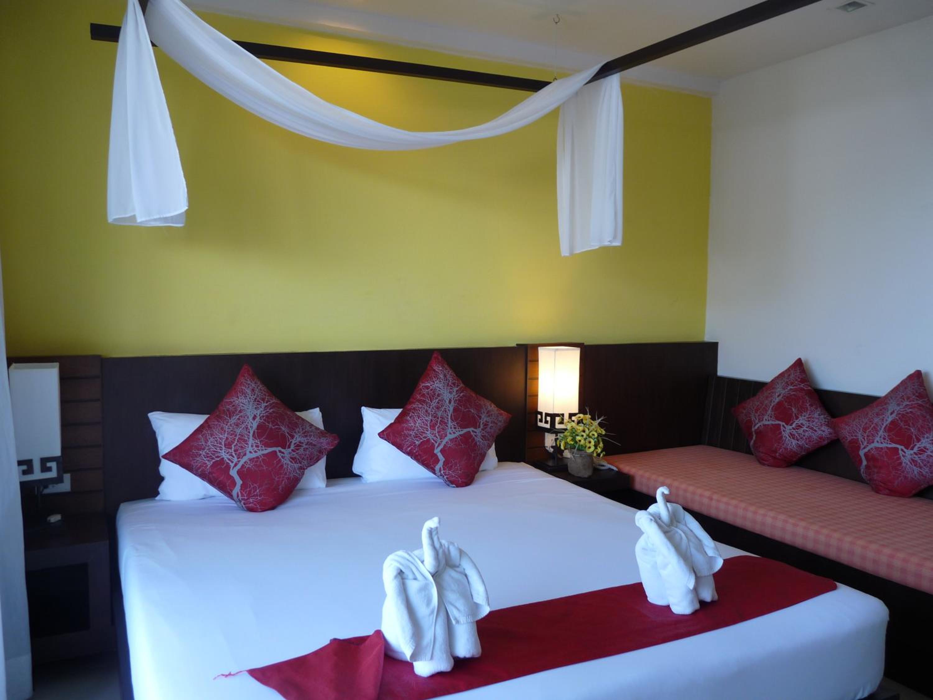 Deluxe Double or Twin Room