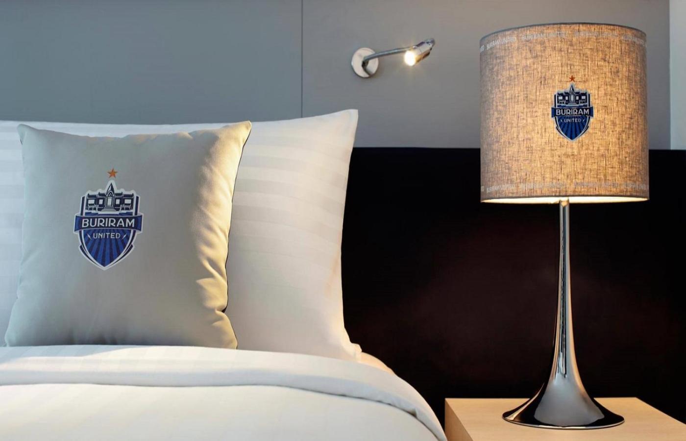 Deluxe King Room with Garden View