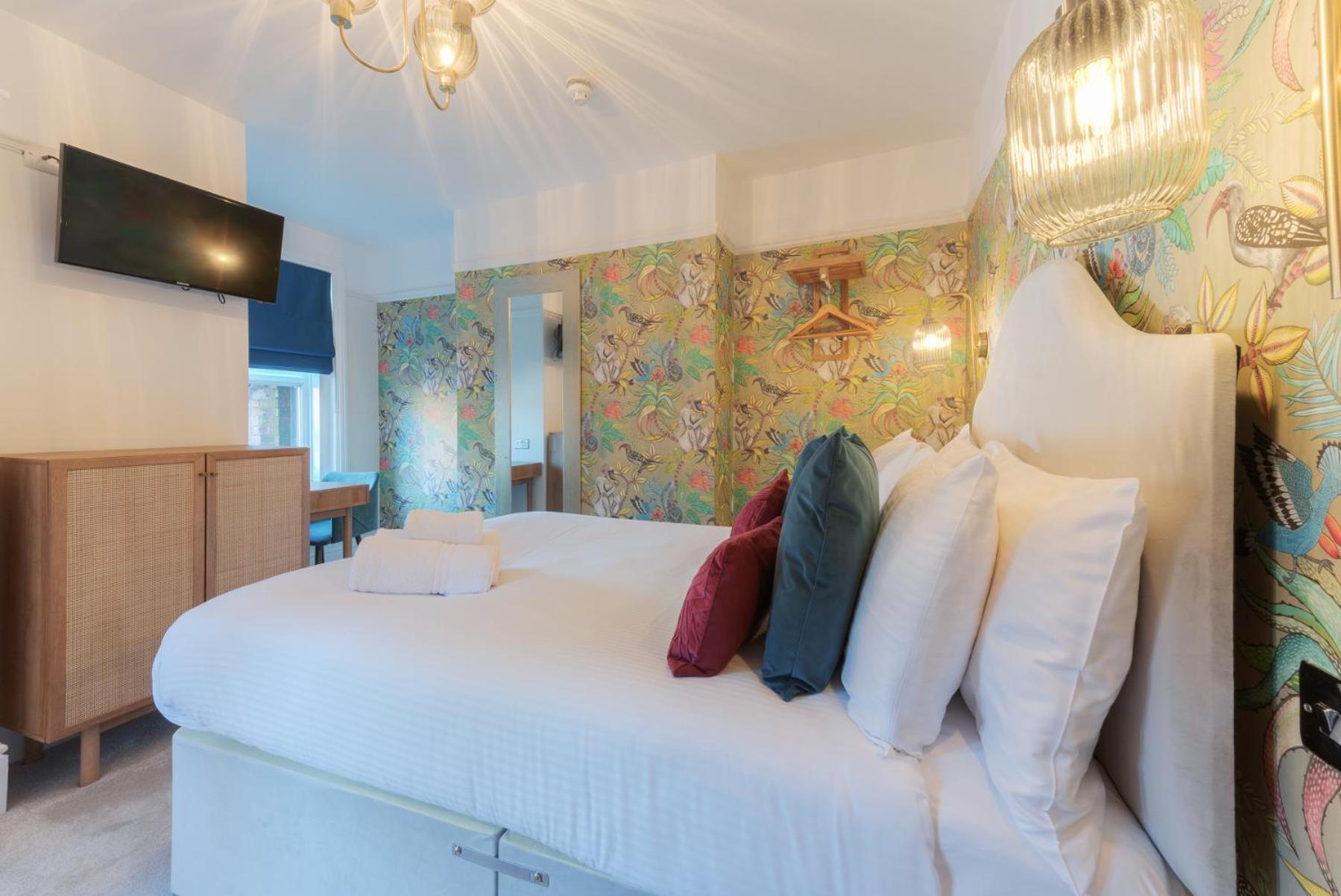  Standard Double with Shower