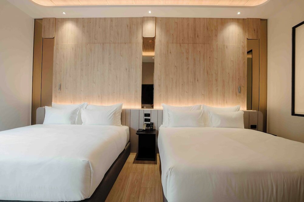 Friend and Family Pool Access