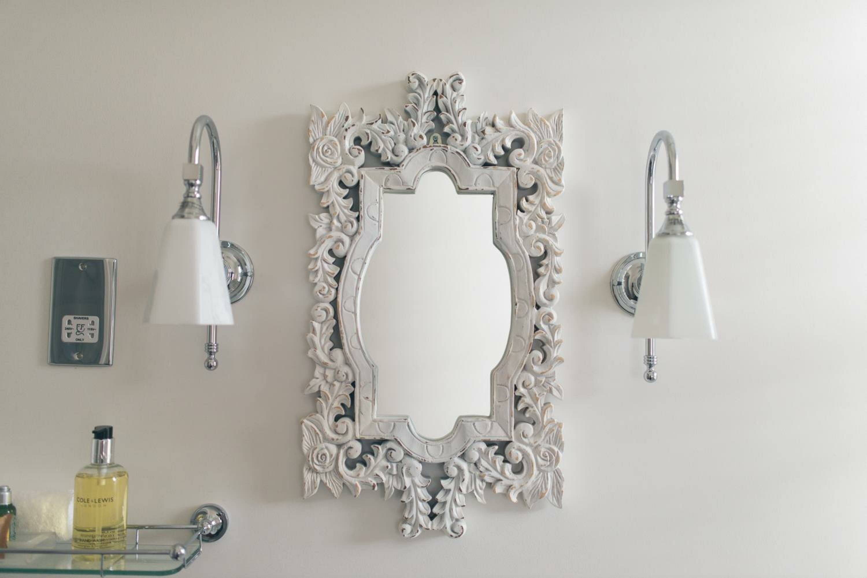 Superior King Room with Shower