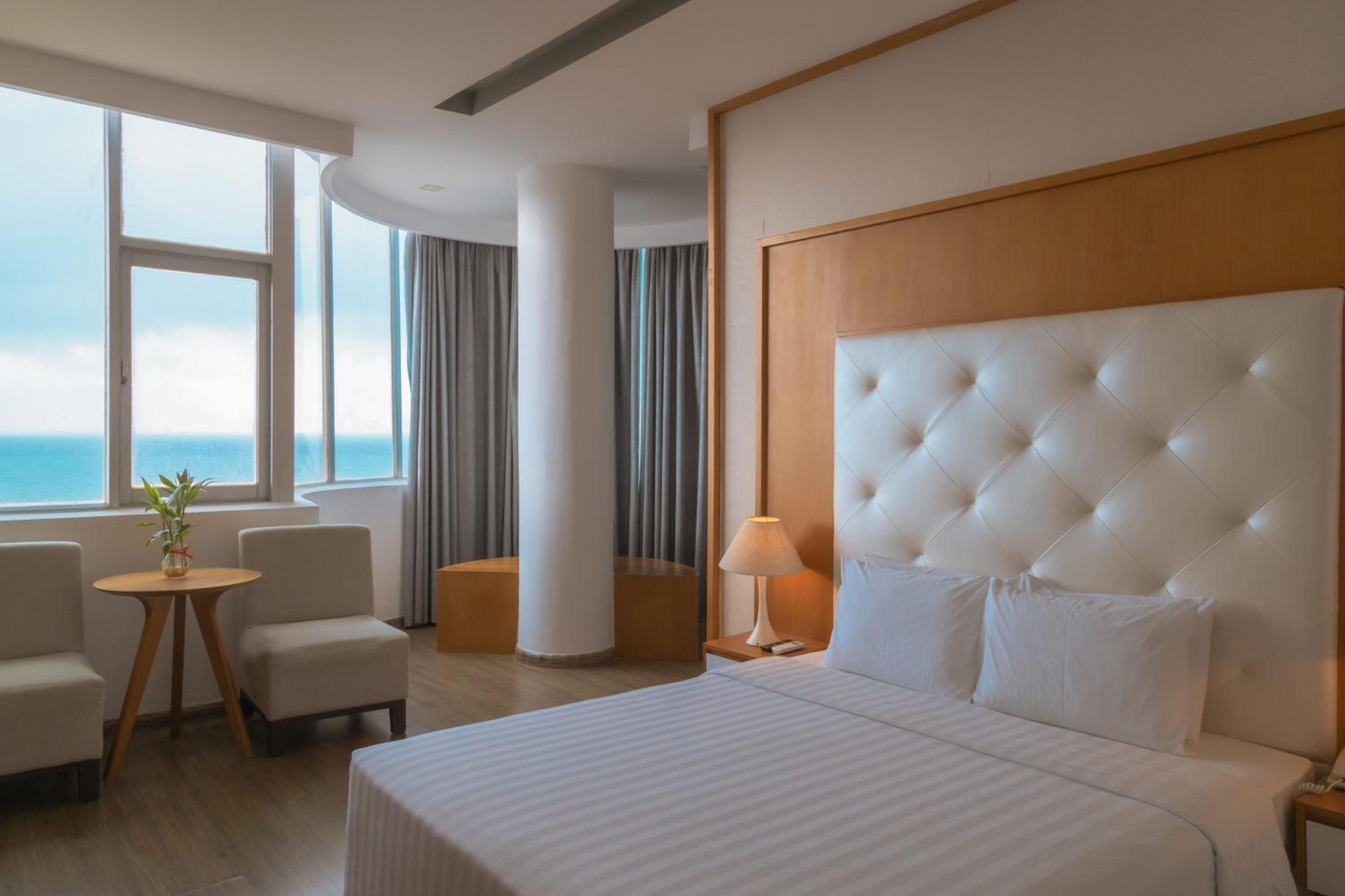 Deluxe Double or Twin Room with Sea View