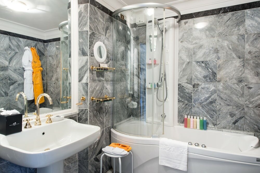 Junior Suite, City View