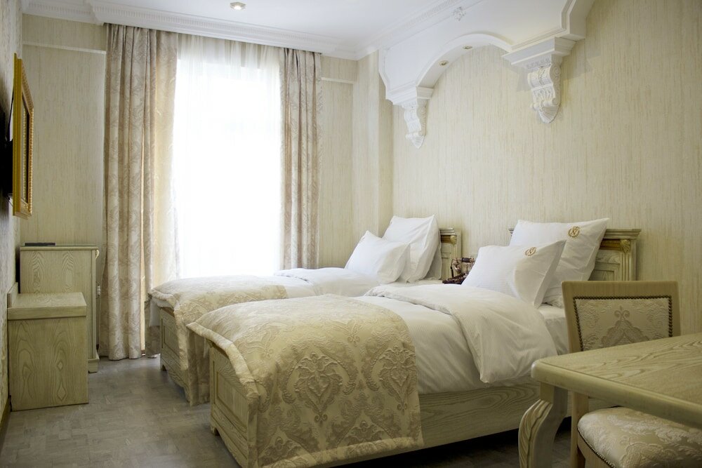 Double or Twin Room, Ensuite