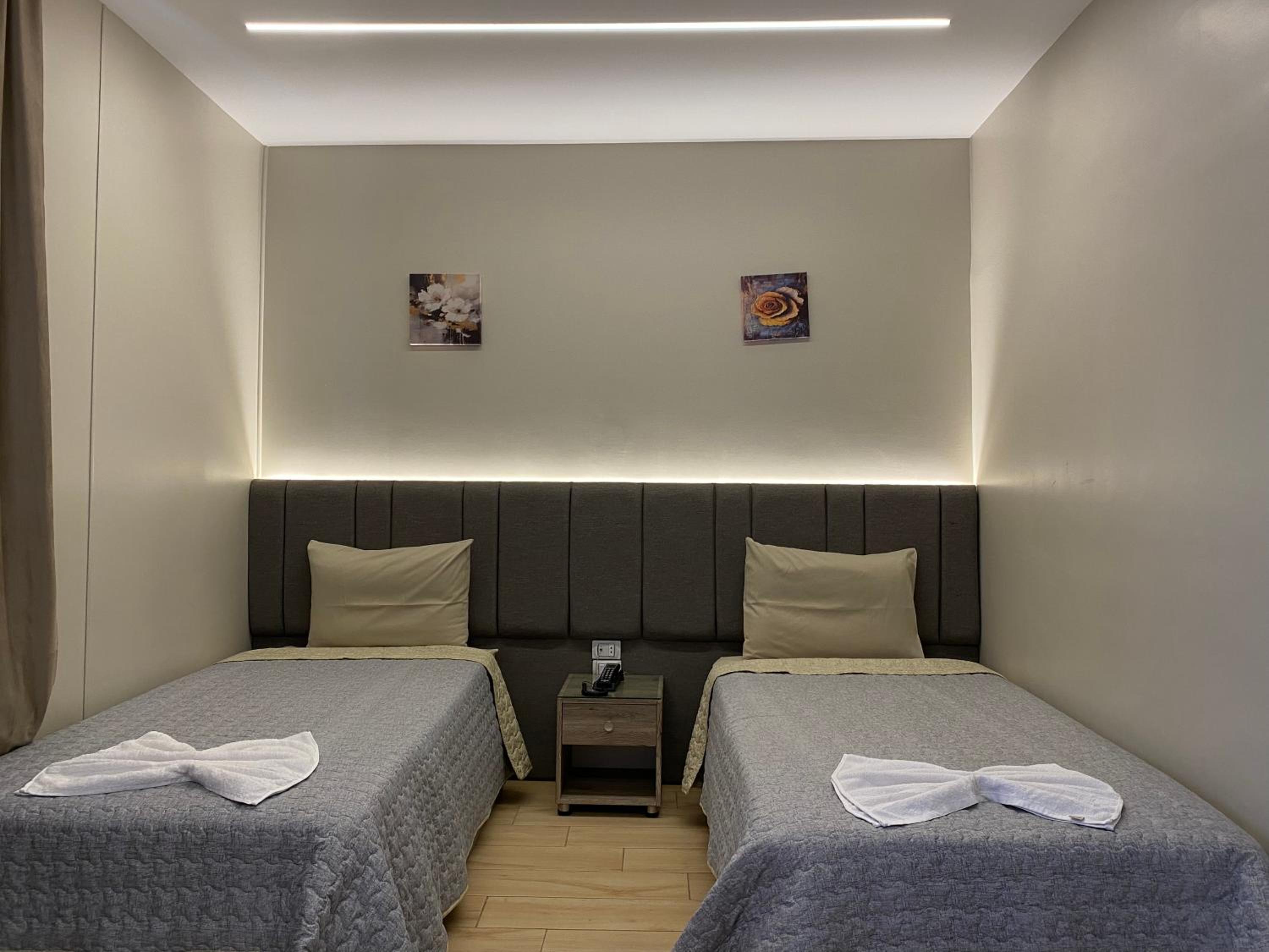 Deluxe Twin Room with City View