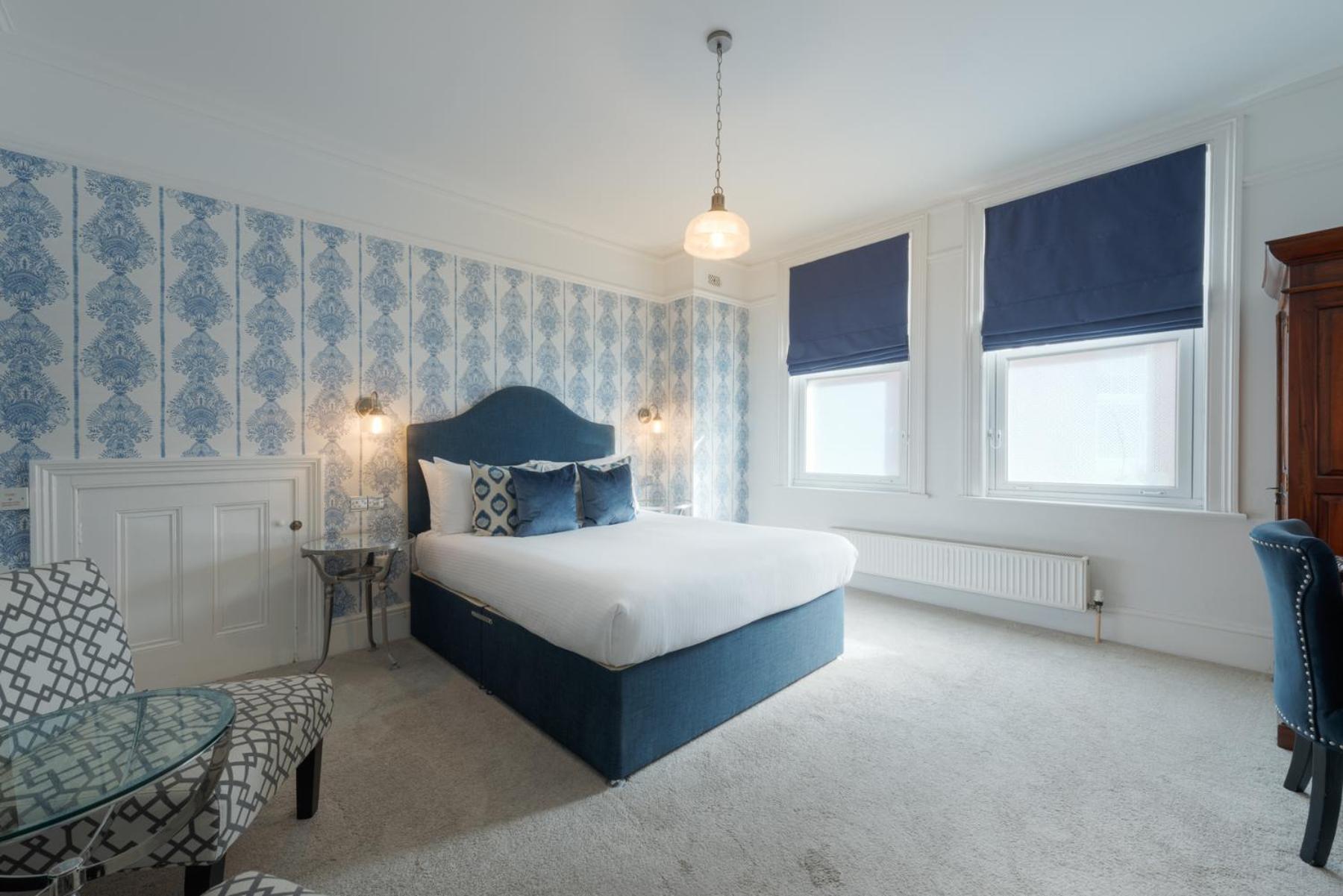 Executive King with Bath and Shower