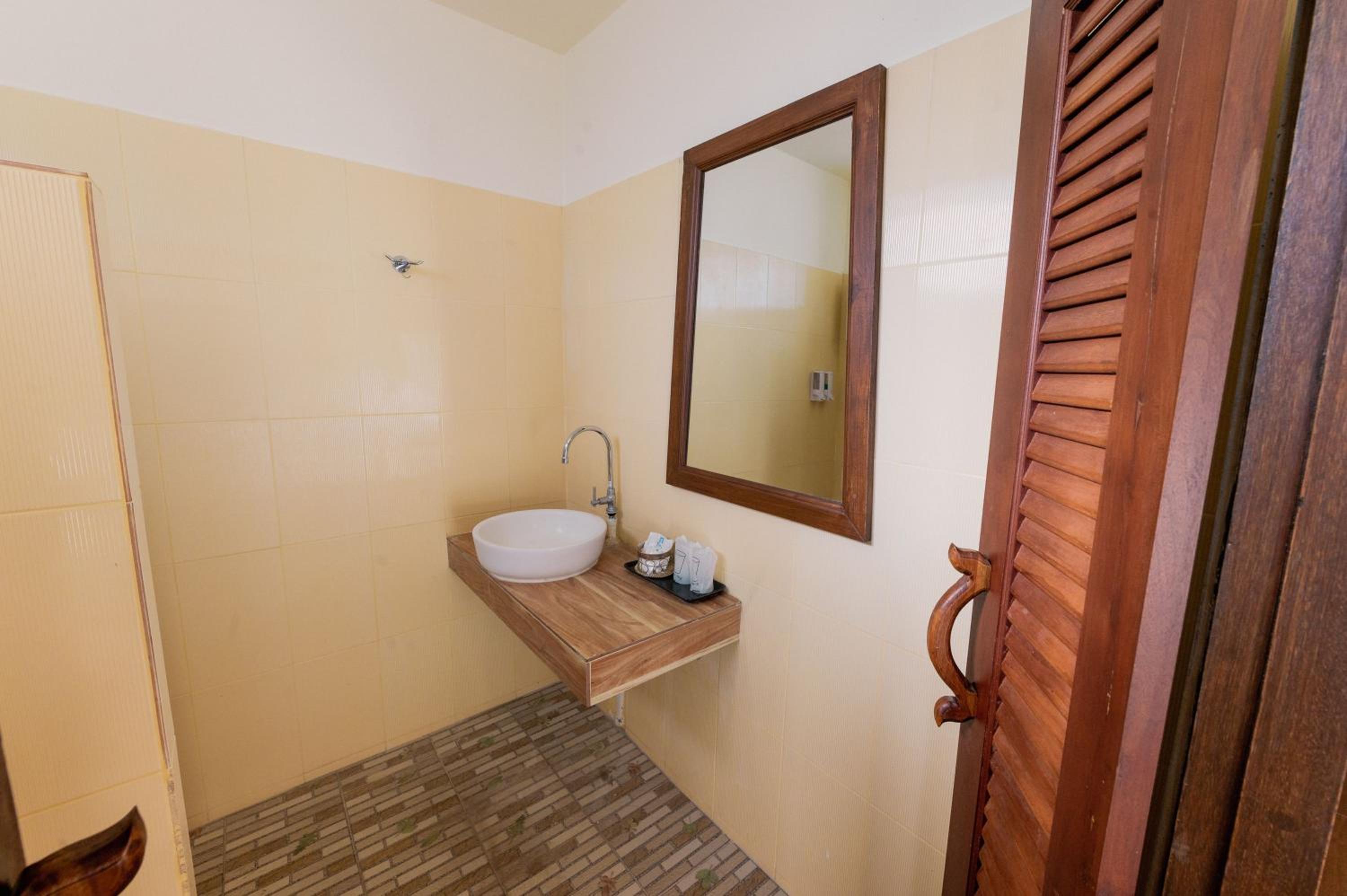 Triple Room with Balcony