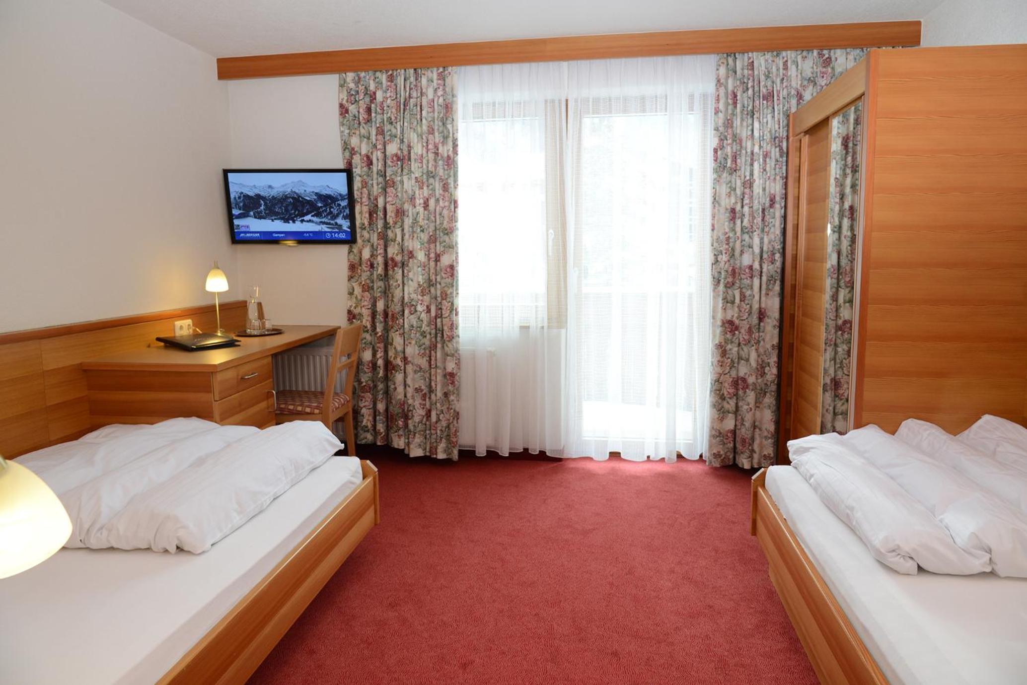 Comfort Twin Room (separate beds)