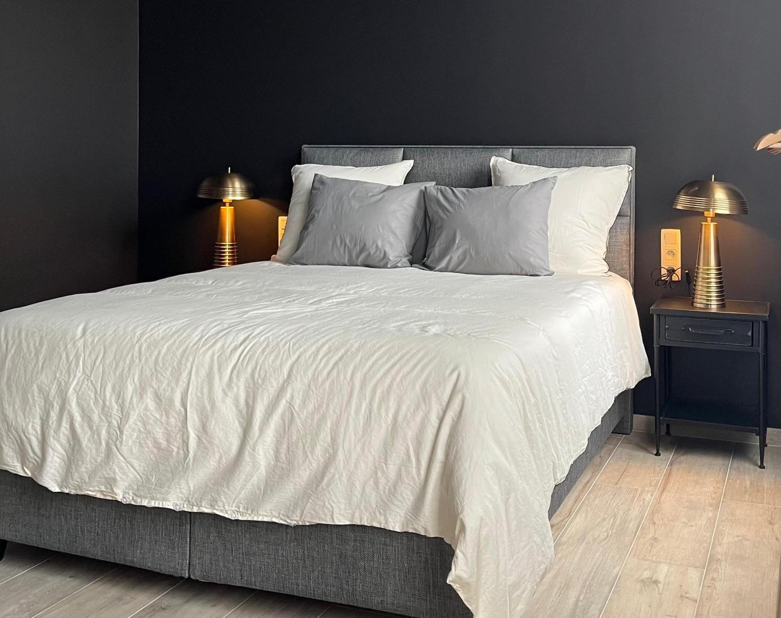 One-Bedroom Apartment with City View