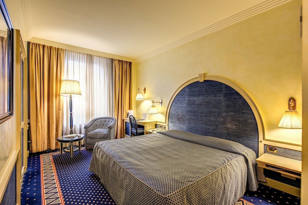Double Room, Connecting Rooms