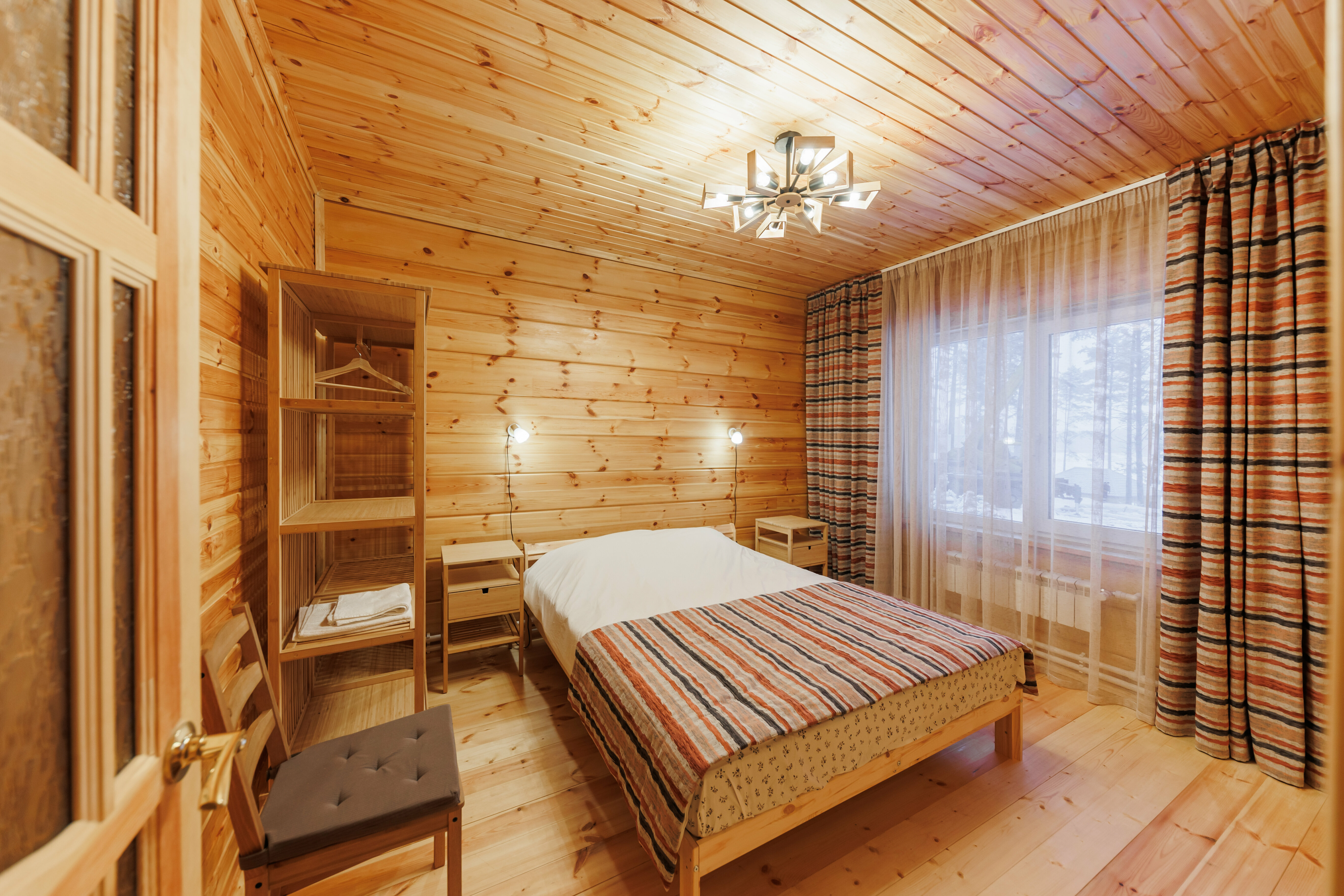 Коттедж с видом на лес