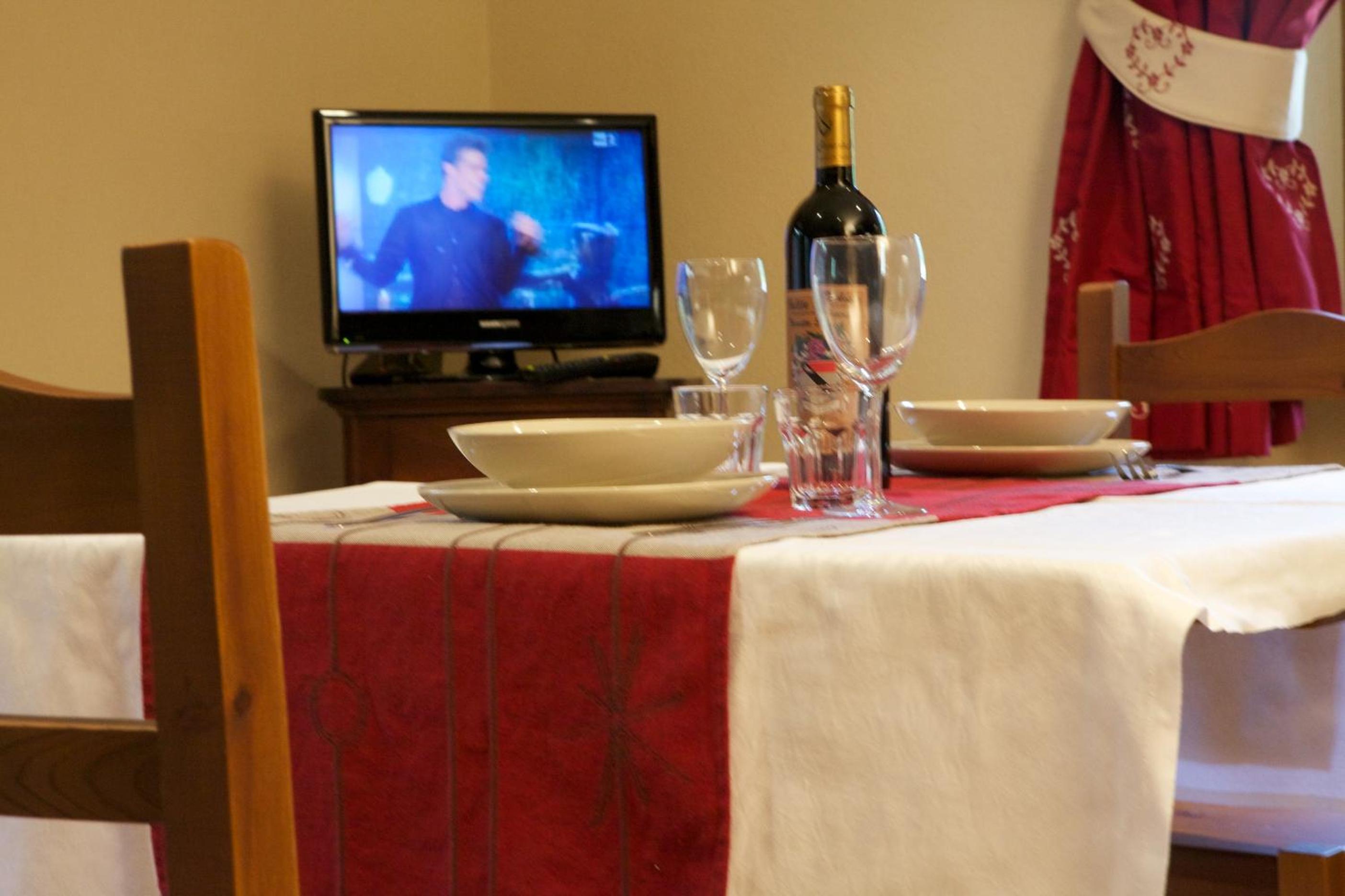 One-Bedroom Apartment - Split Level