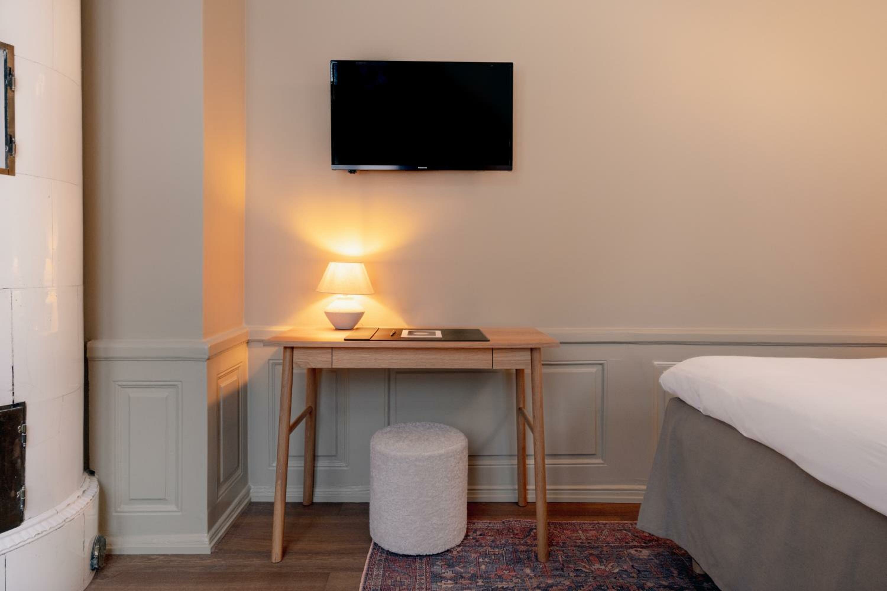 Superior King Room with Park View