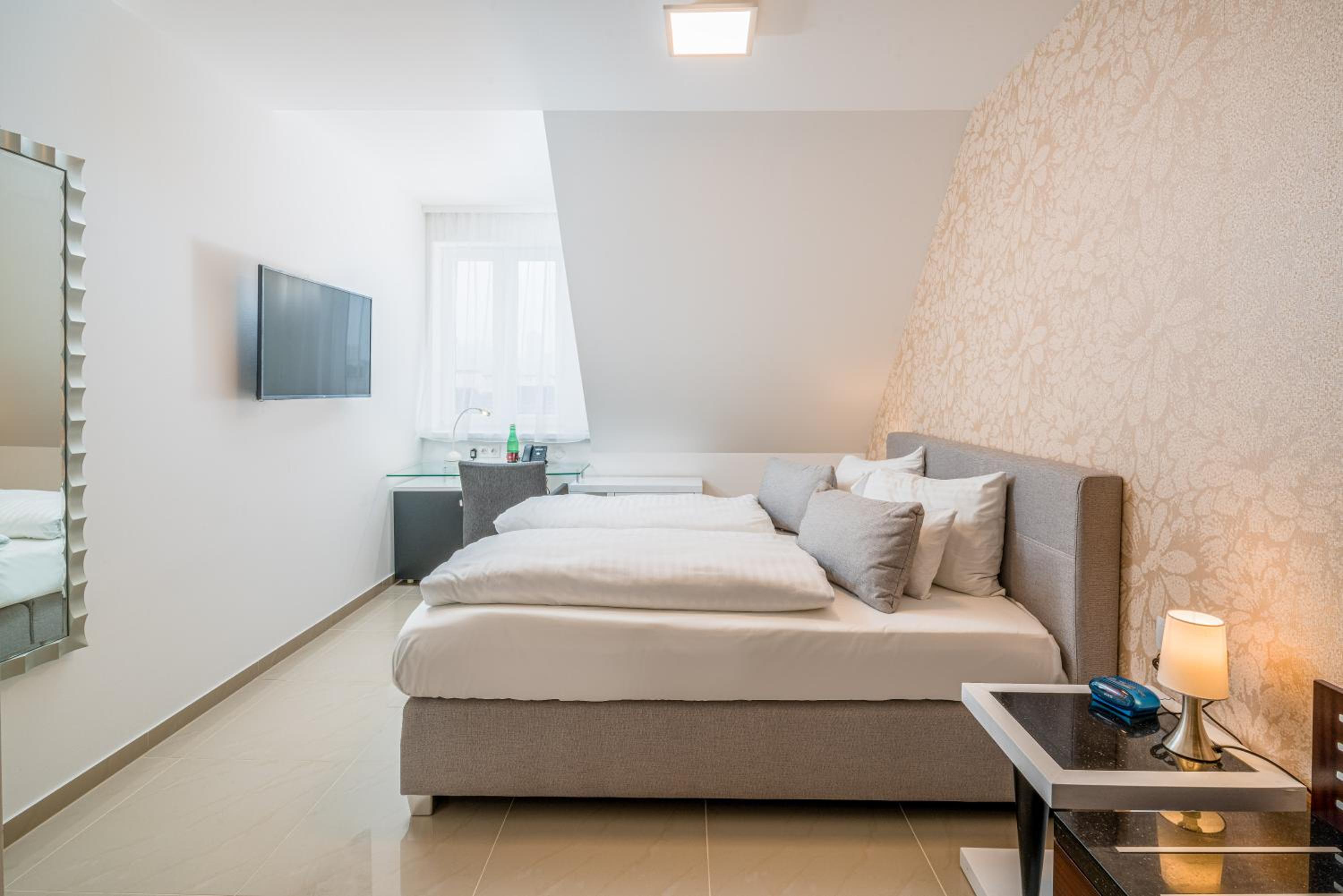 Two-Bedroom Family Suite with Two King Beds