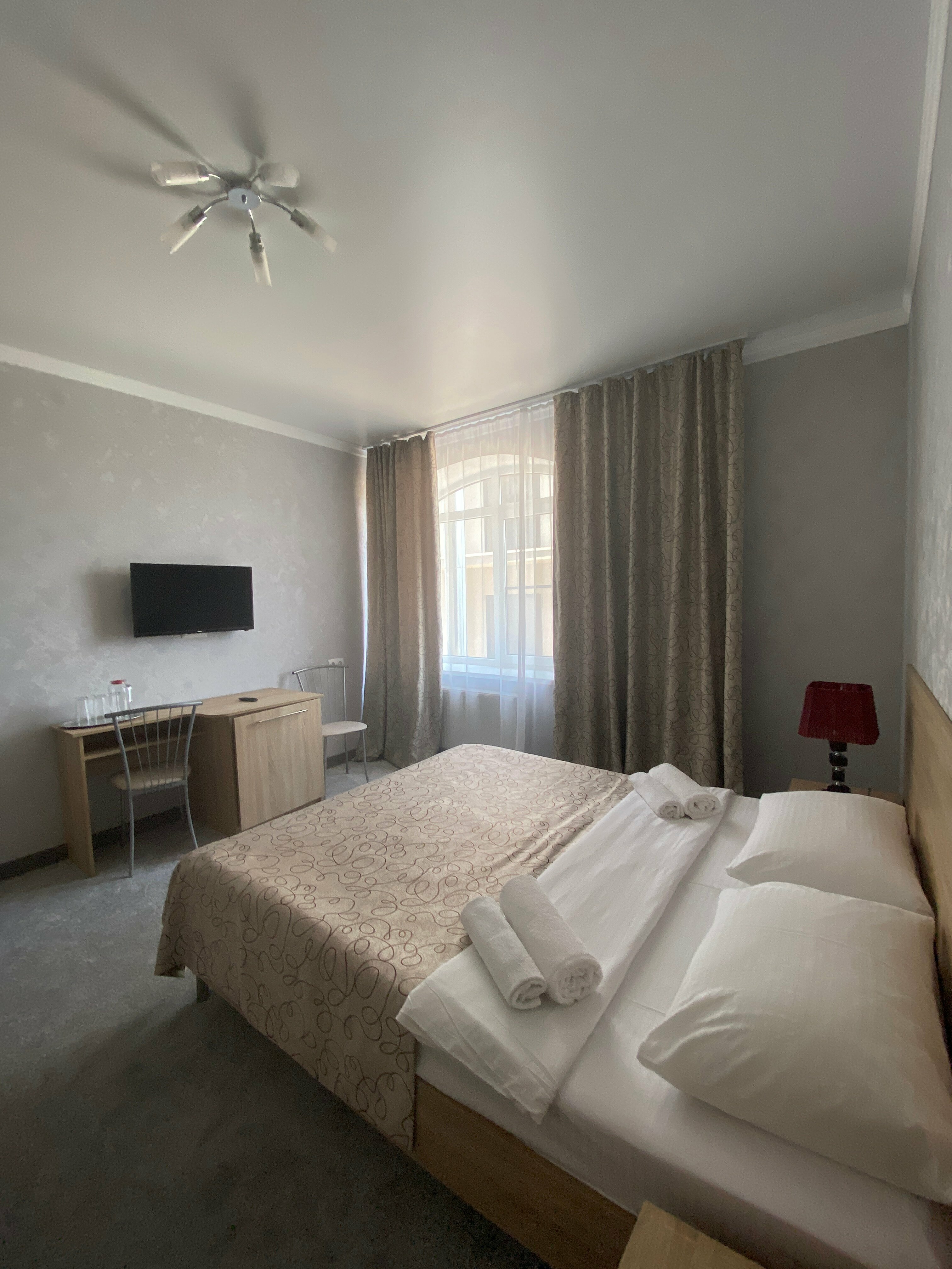 Двухместный номер с 1 кроватью или 2 отдельными кроватями и дополнительной кроватью