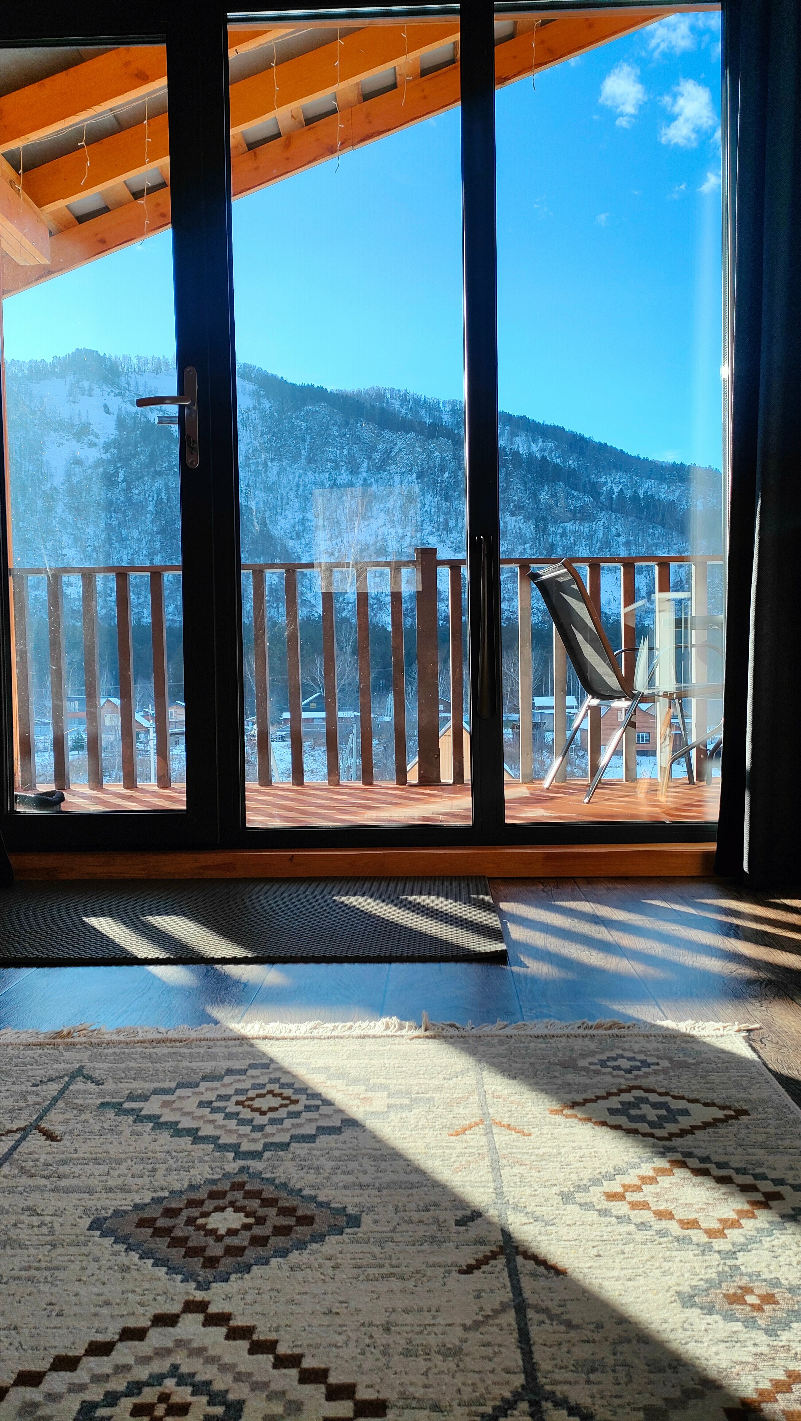 Четырехместный номер с видом на горы