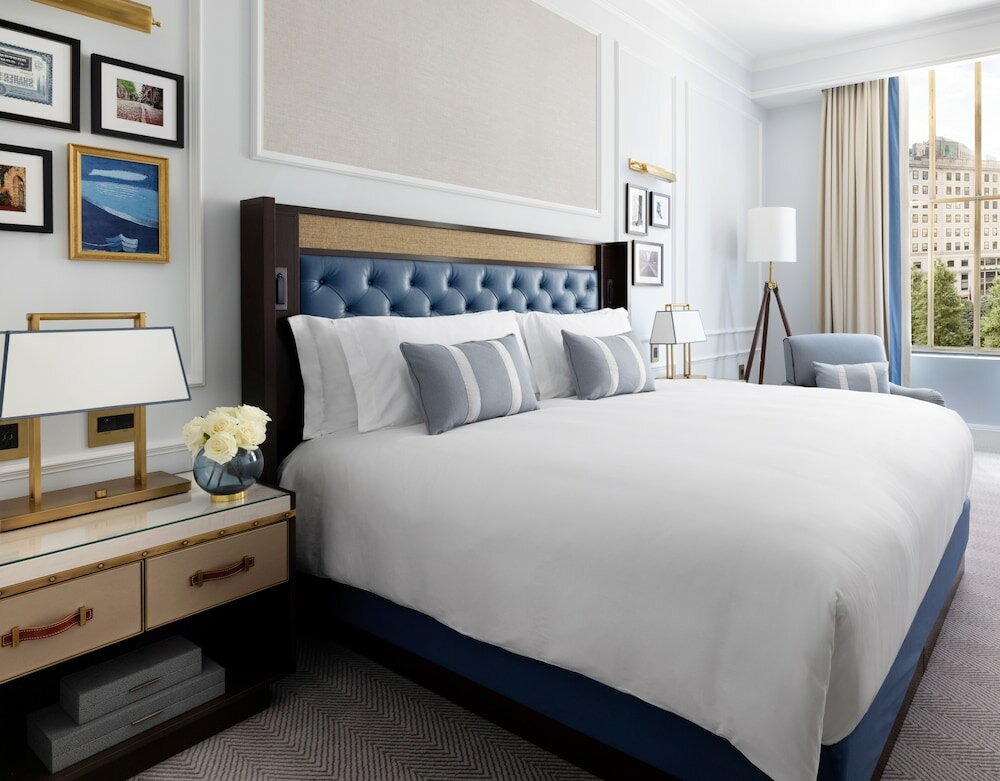 Premier Room, 1 King Bed, Accessible