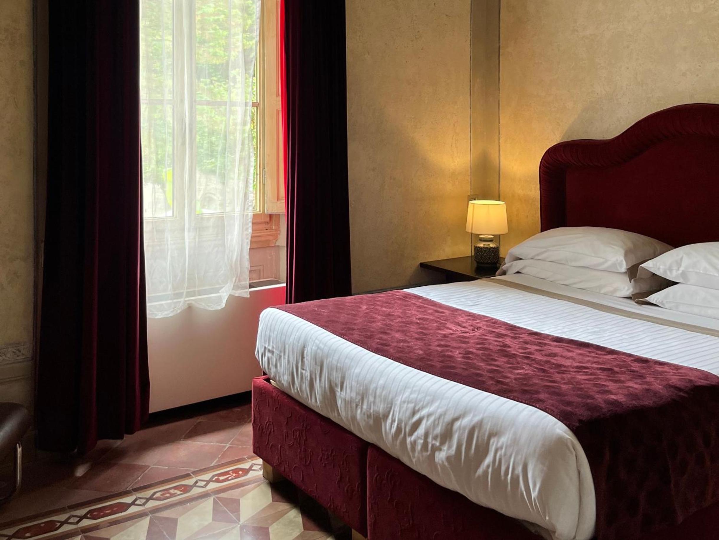 1 Bedroom Apartment with Sofa Bed