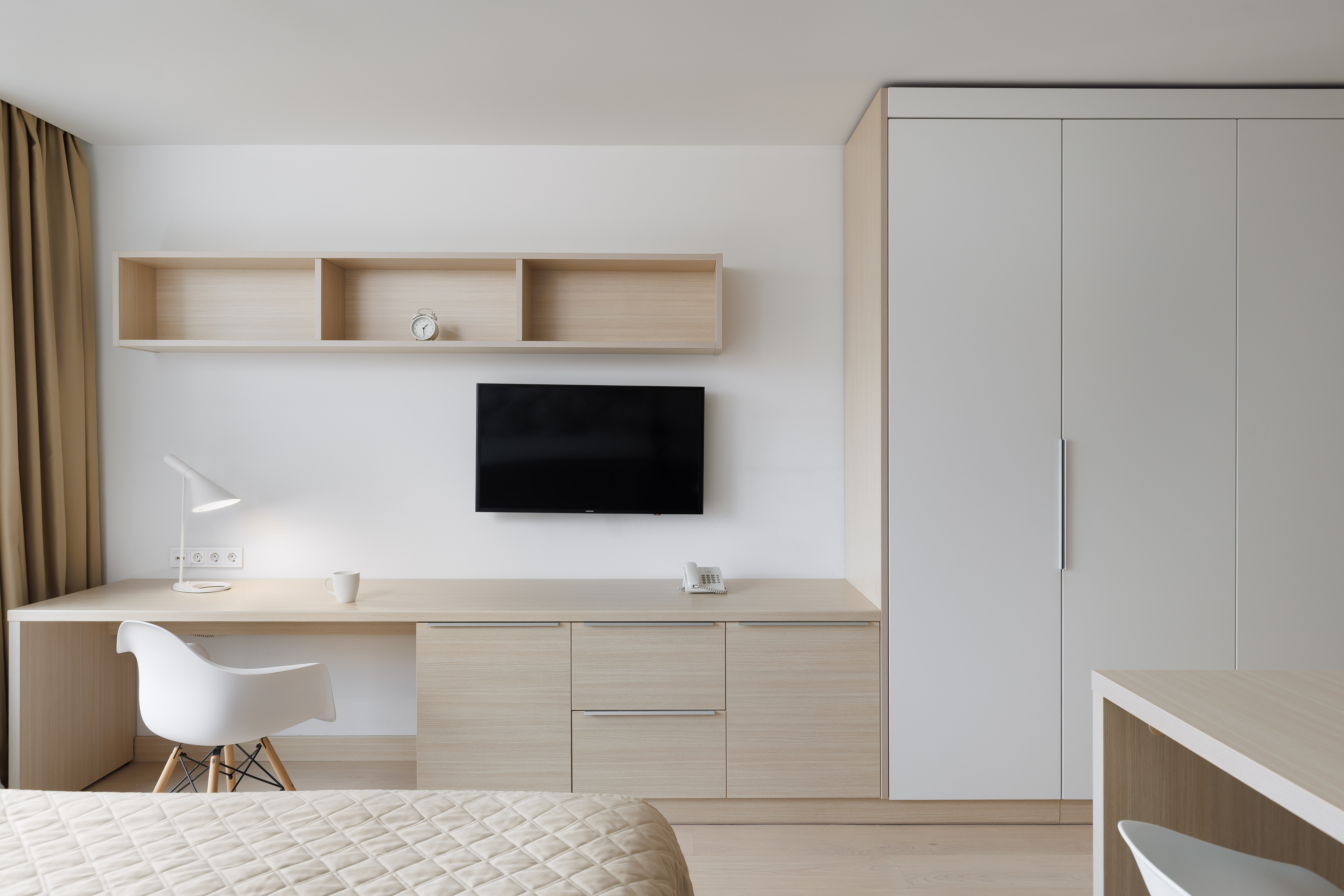 Стандарт с одной большой кроватью (YES Ботаника)