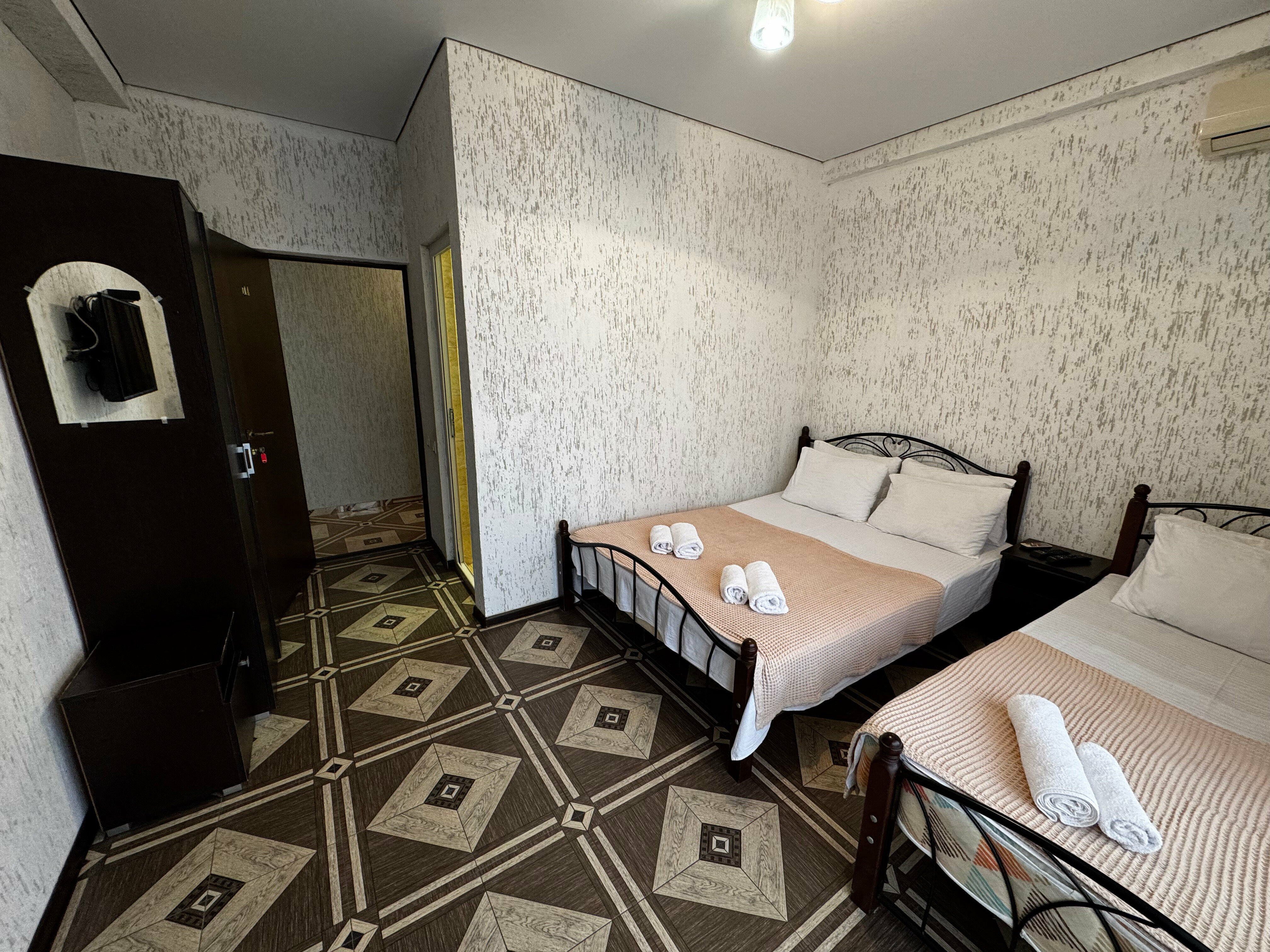 Классический трехместный номер