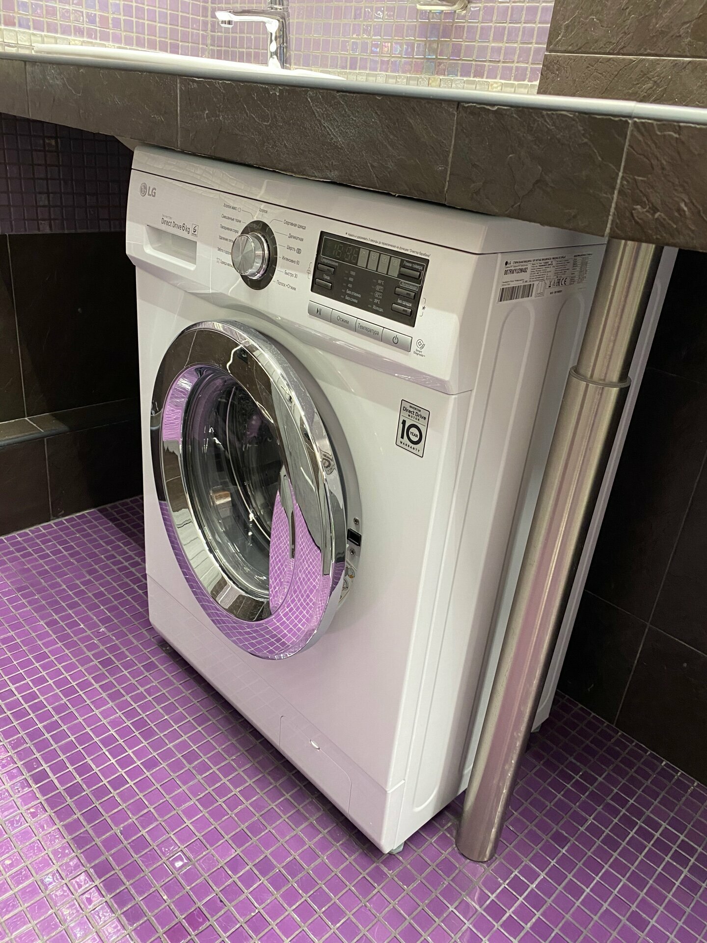 Двухъярусная кровать в общем номере для мужчин