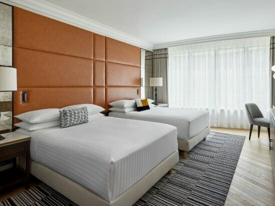 Family Suite, 2 Bedroom Suite, Atrium View