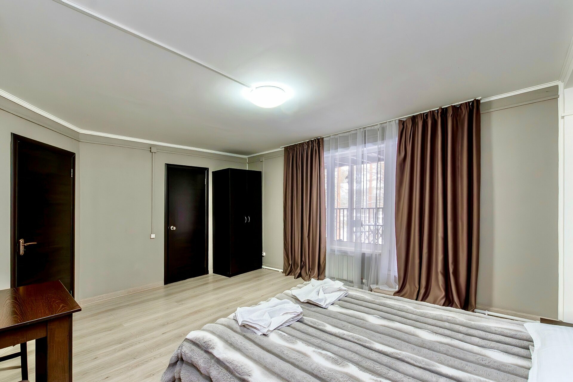 Двухместный стандарт с 1двуспальной кроватью с личной террасой с видом на горы и Катунь