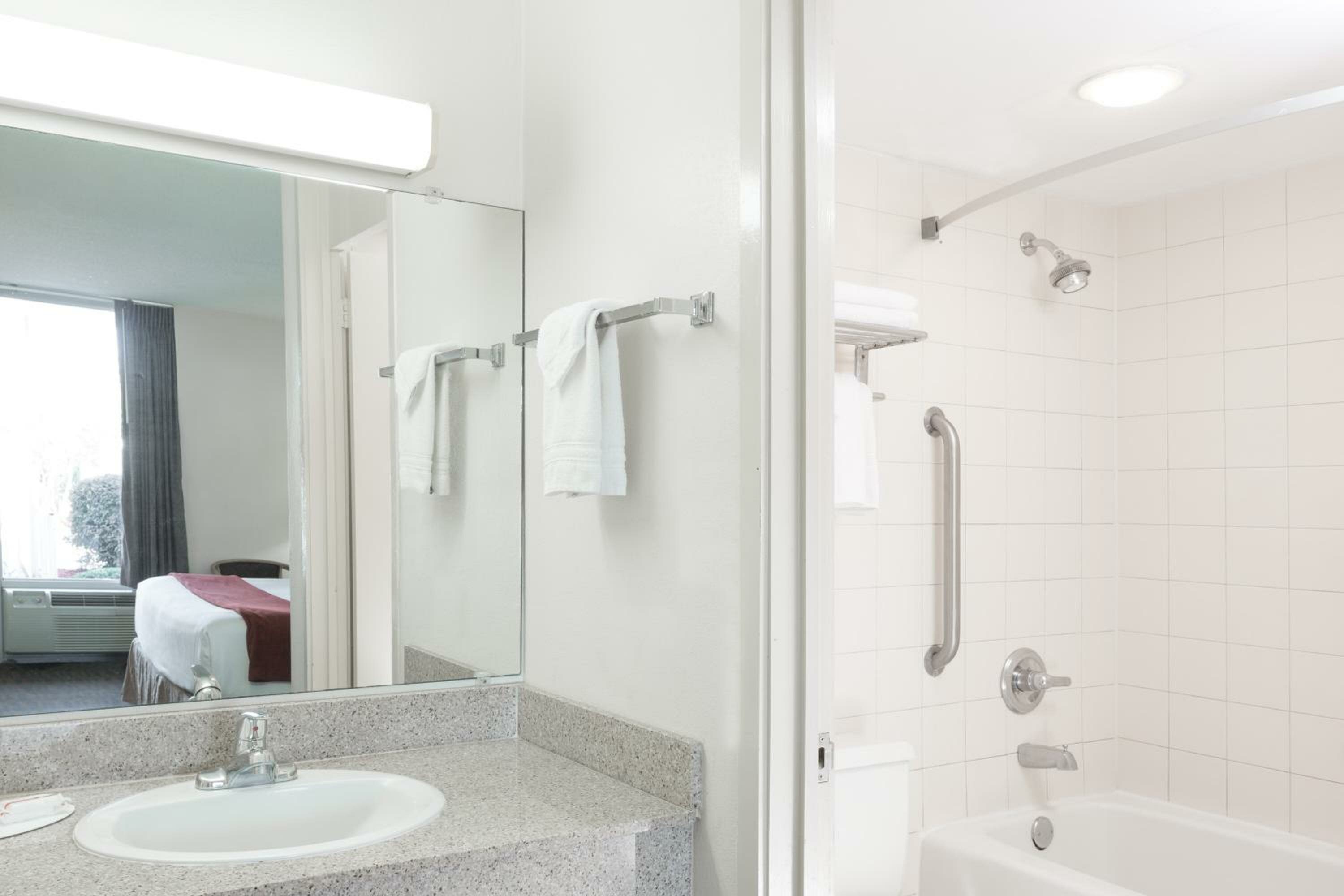 Double Room with Two Double Beds - Non-Smoking