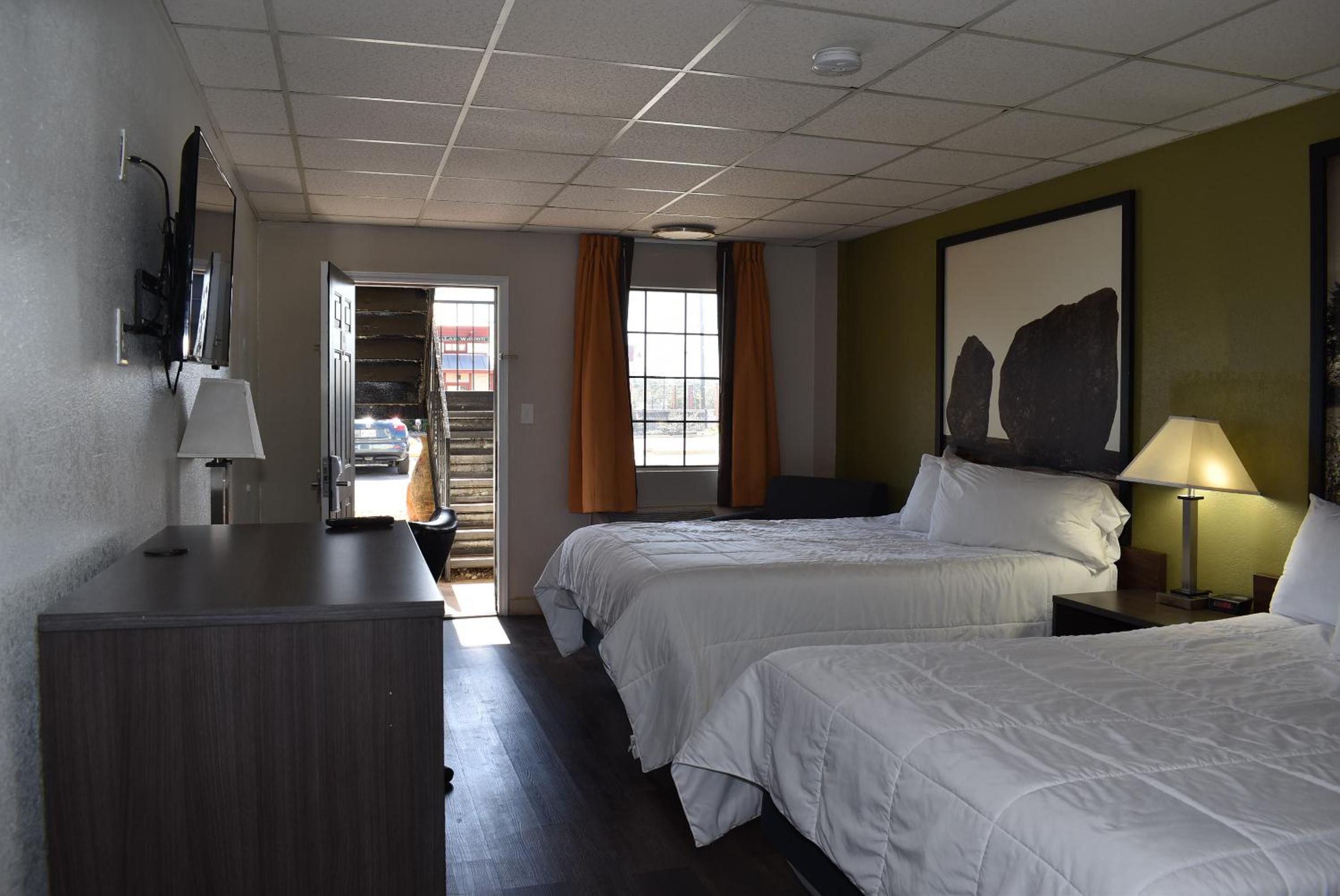 Queen Room with Two Queen Beds - Non-Smoking