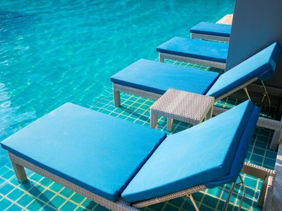 Deluxe Pool Access Room